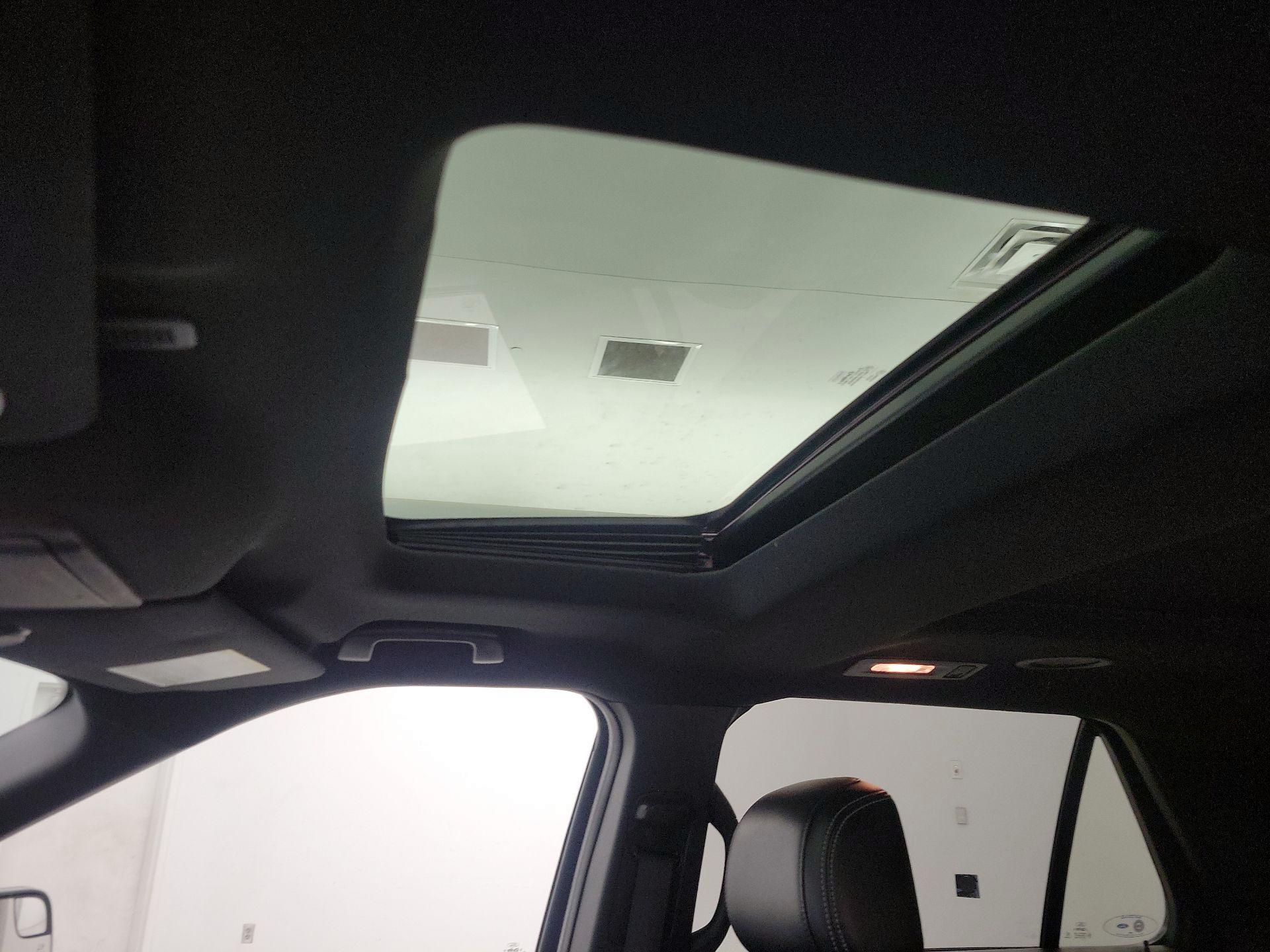 Thumbnail: 2017 Ford Explorer - 20