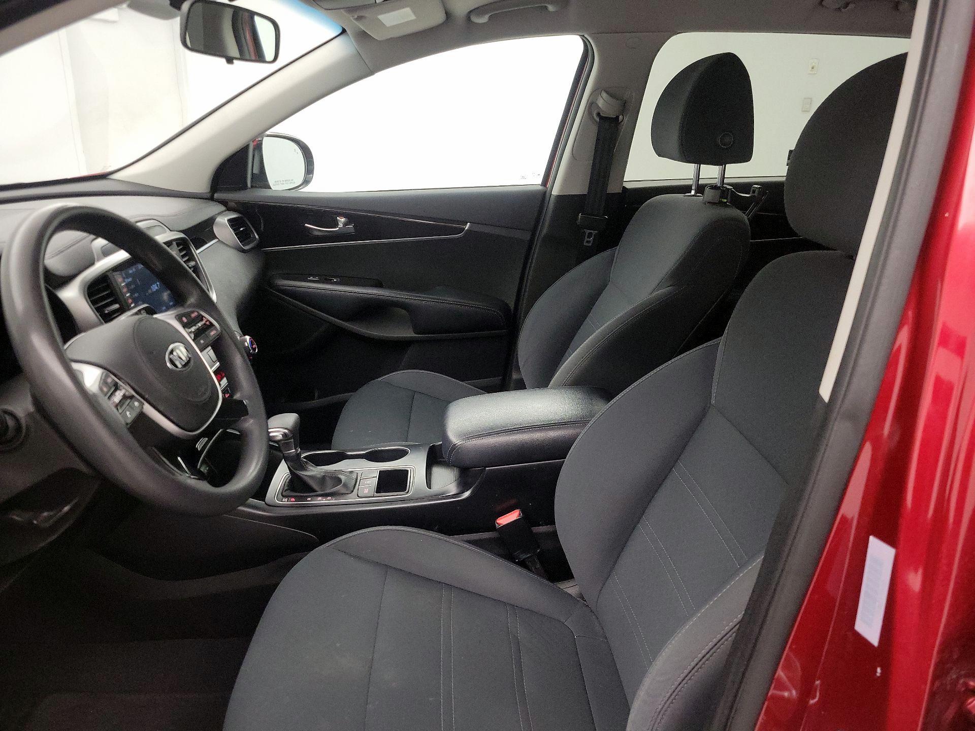 Thumbnail: 2019 Kia Sorento - 11