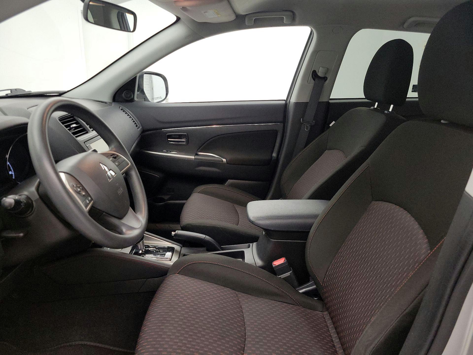 Thumbnail: 2018 Mitsubishi Outlander Sport - 11