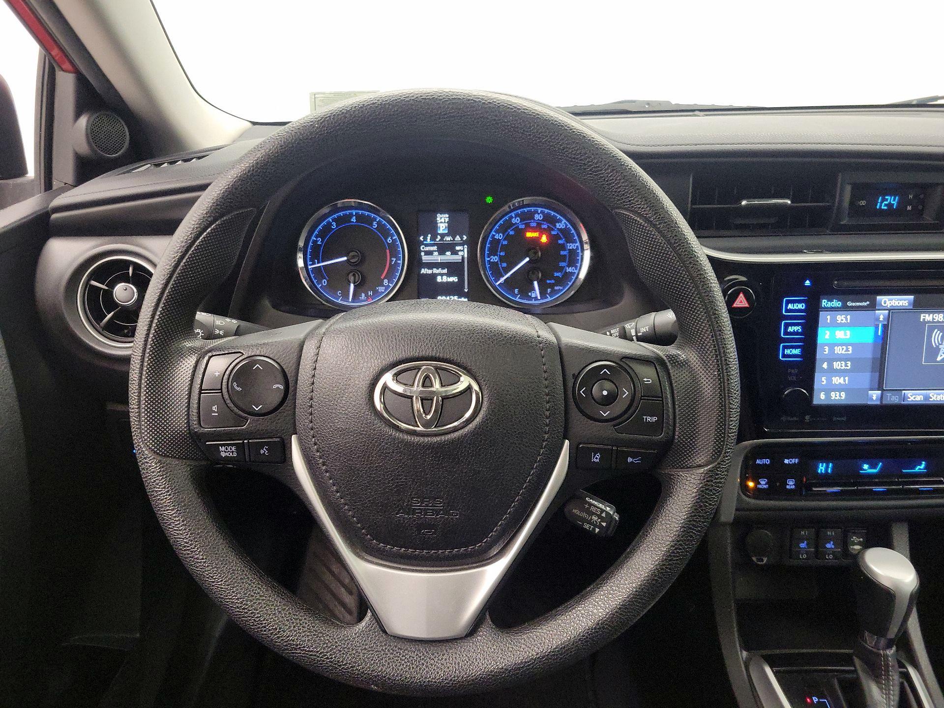 Thumbnail: 2017 Toyota Corolla - 10