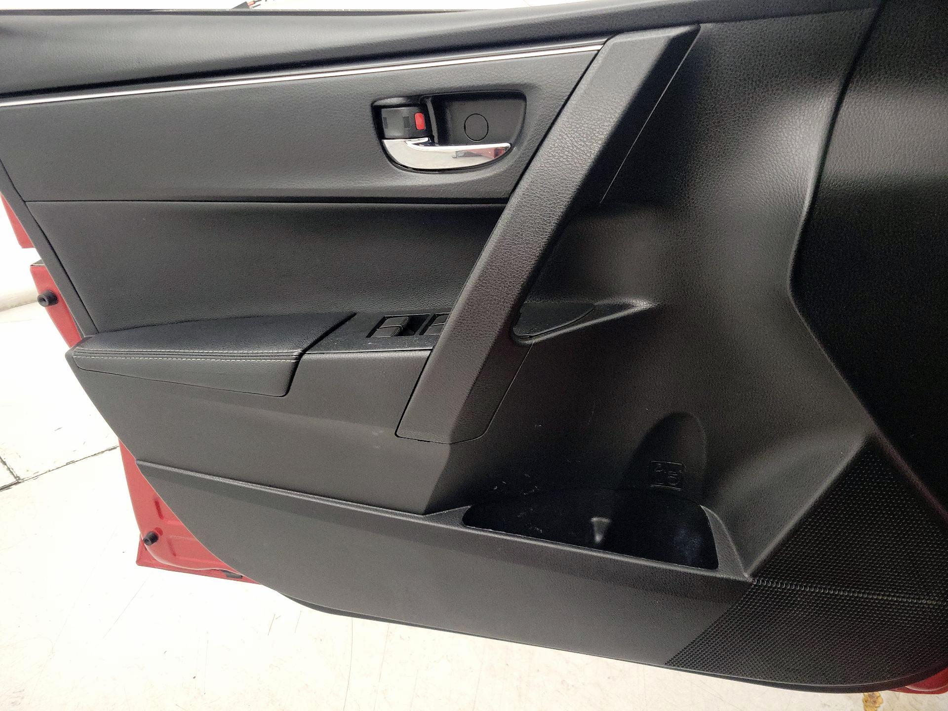 Thumbnail: 2017 Toyota Corolla - 12