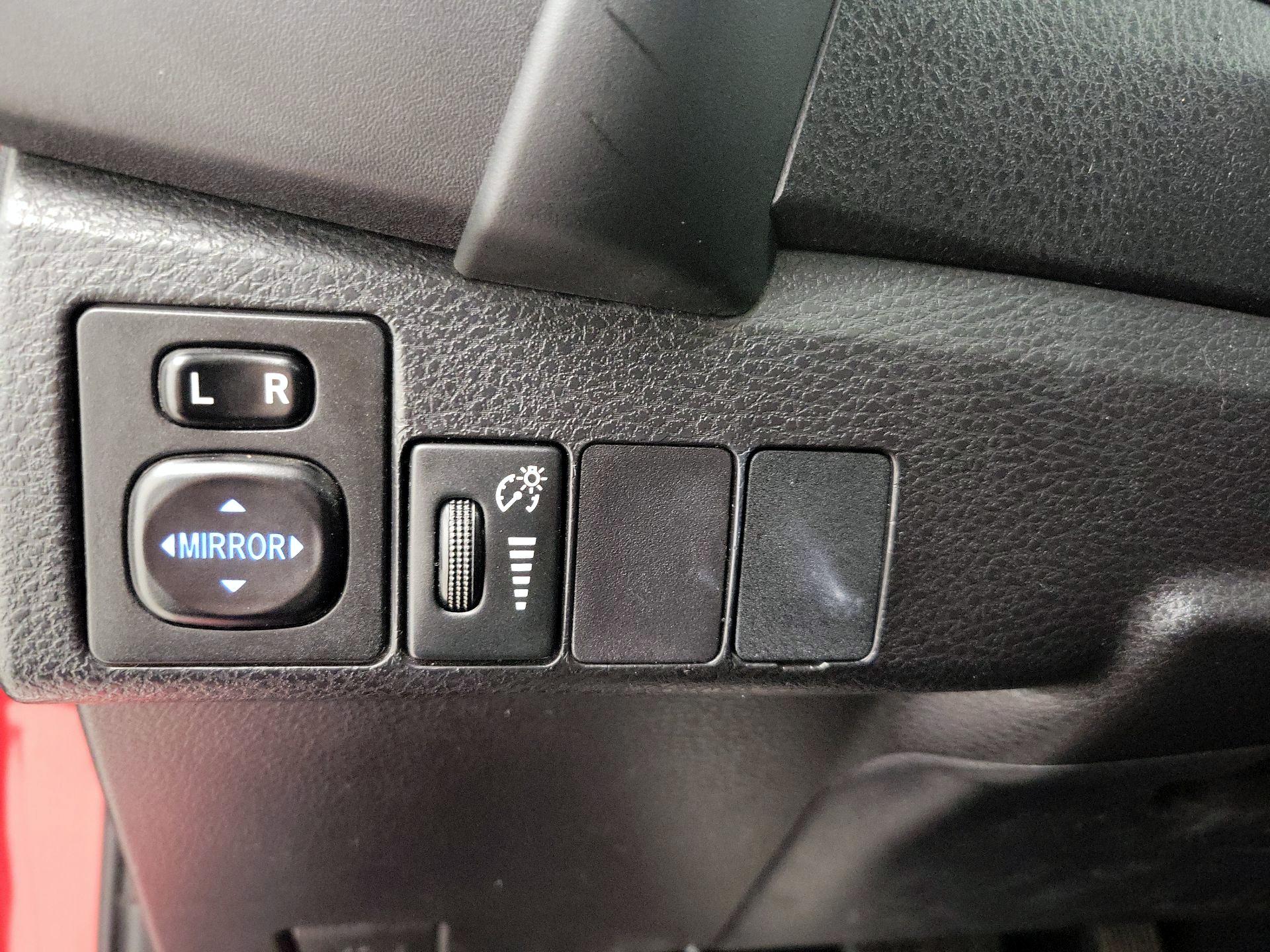 Thumbnail: 2017 Toyota Corolla - 13