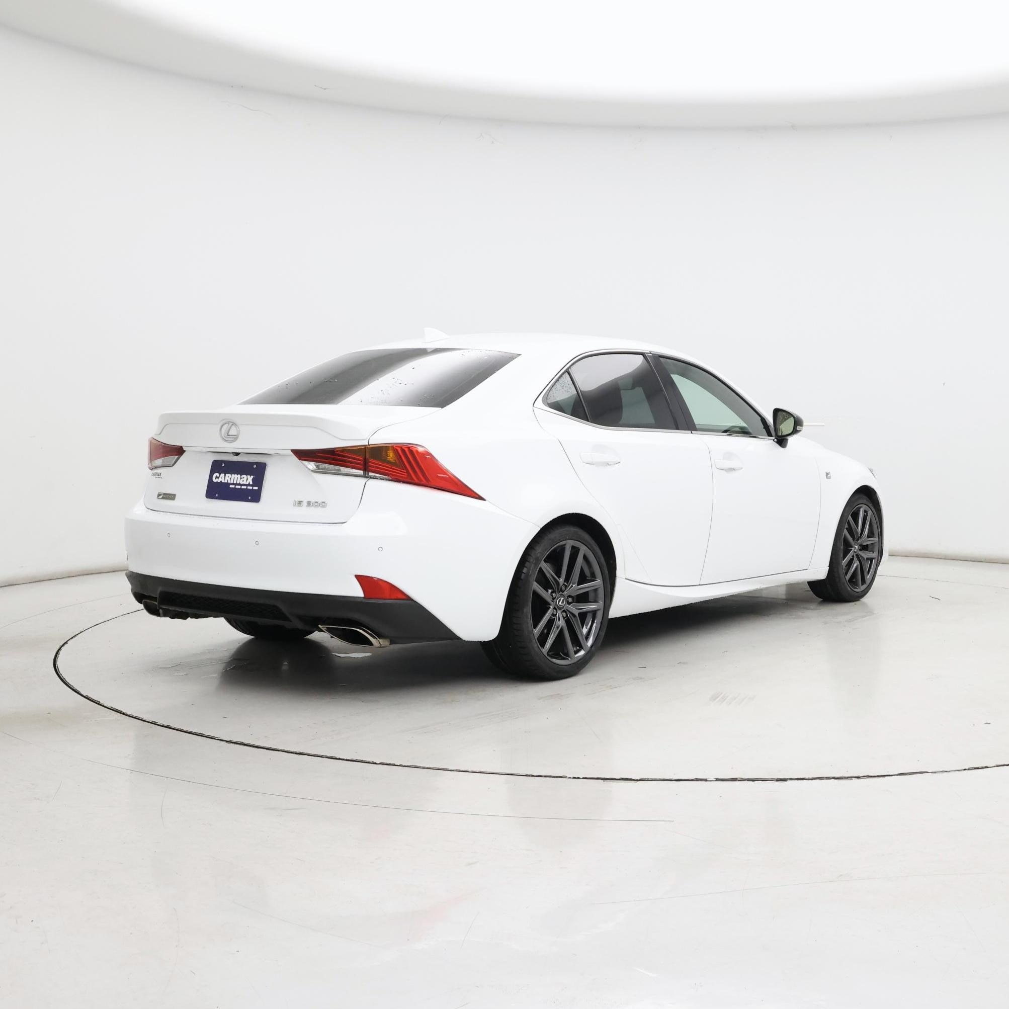 Thumbnail: 2020 Lexus IS - 8