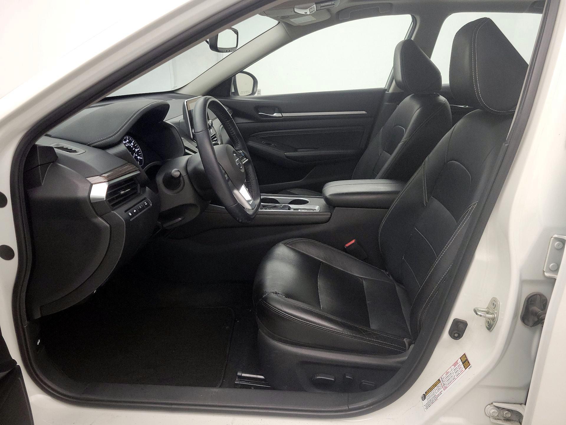 Thumbnail: 2019 Nissan Altima - 11