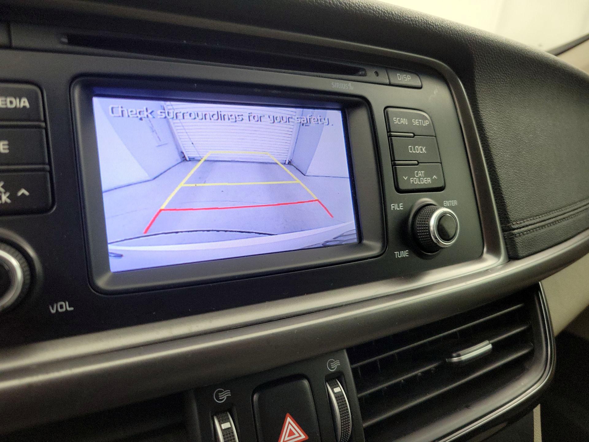 Thumbnail: 2016 Kia Optima - 14