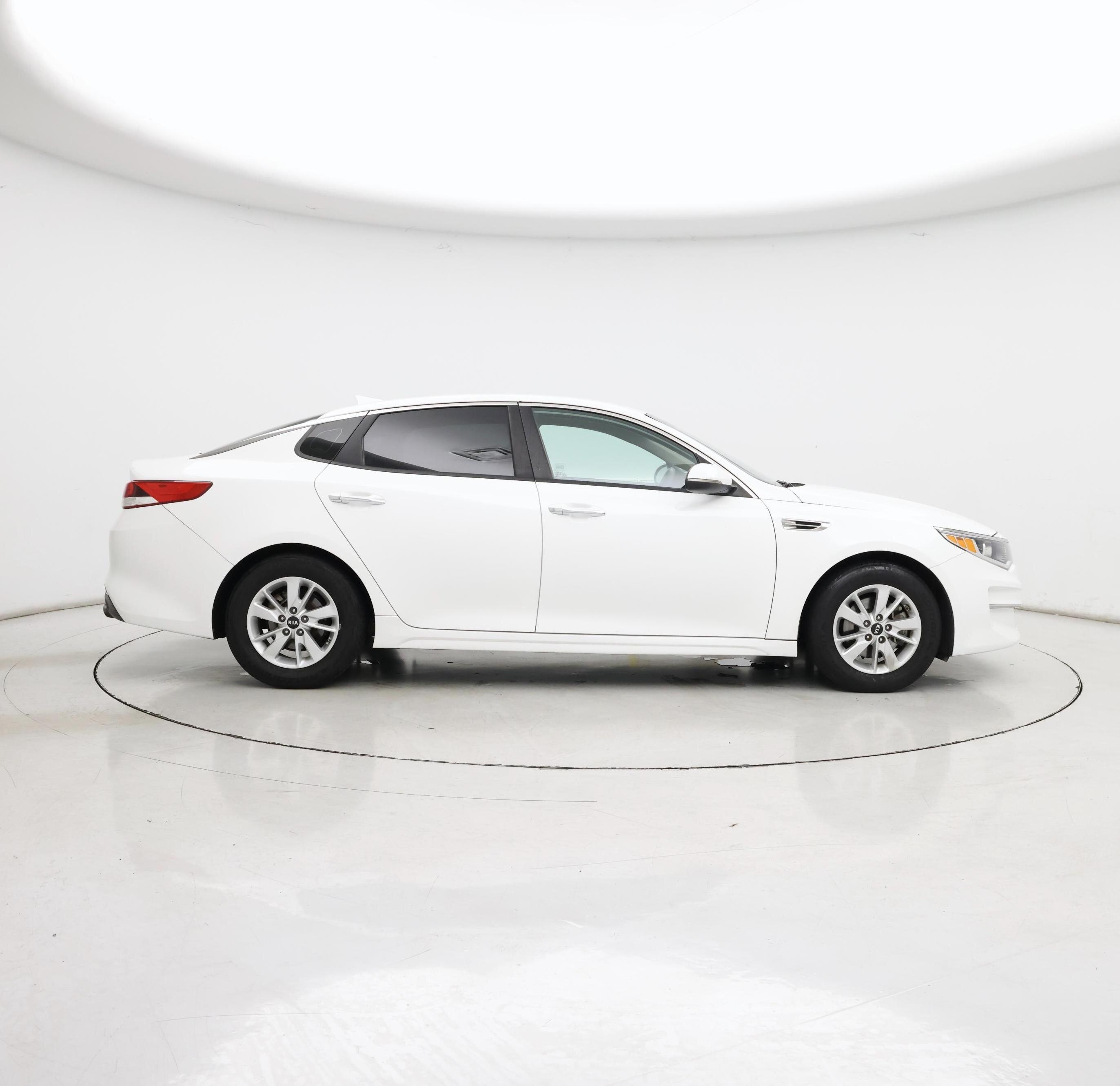 Thumbnail: 2016 Kia Optima - 7