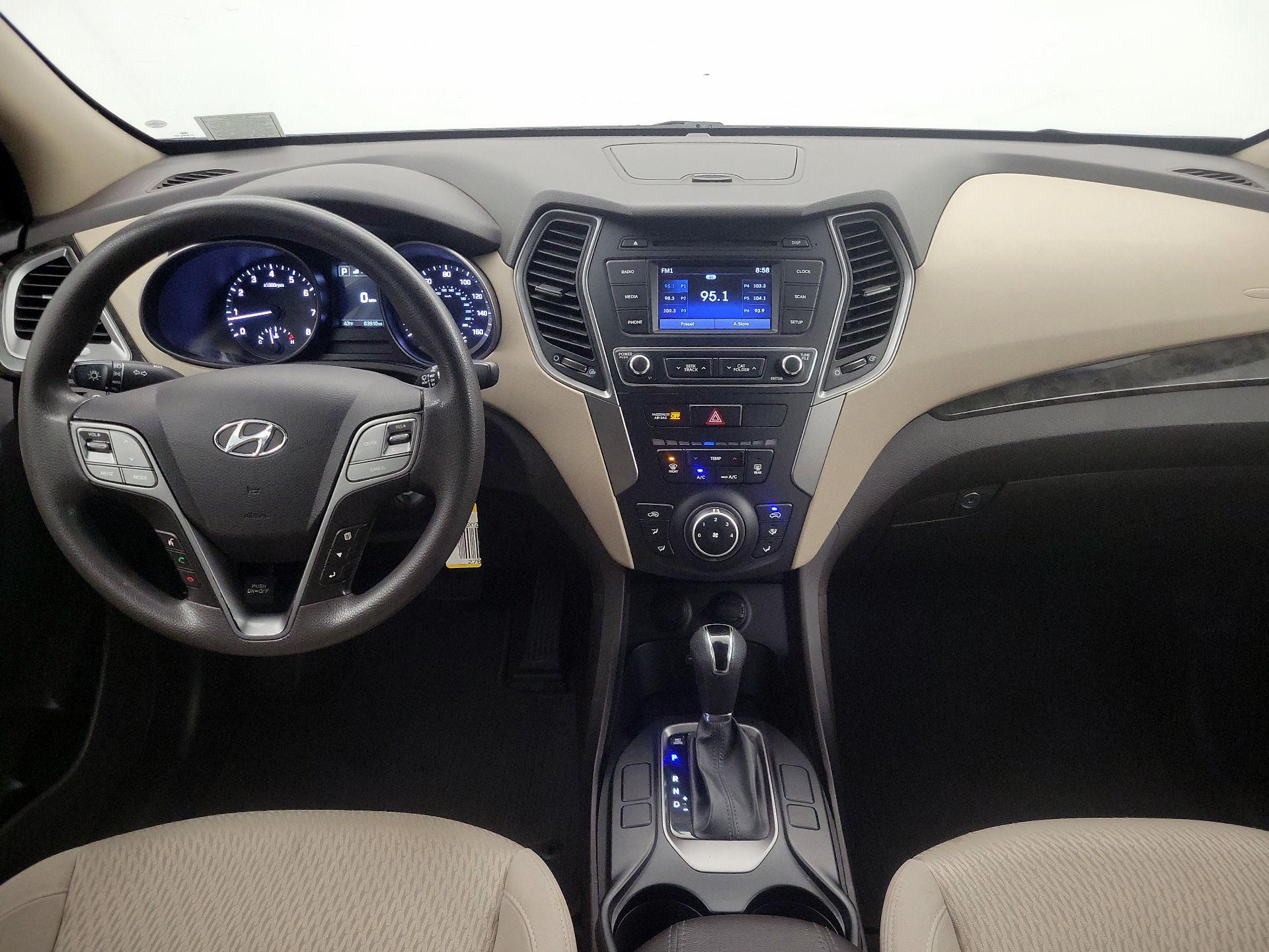 Thumbnail: 2017 Hyundai Santa Fe - 9