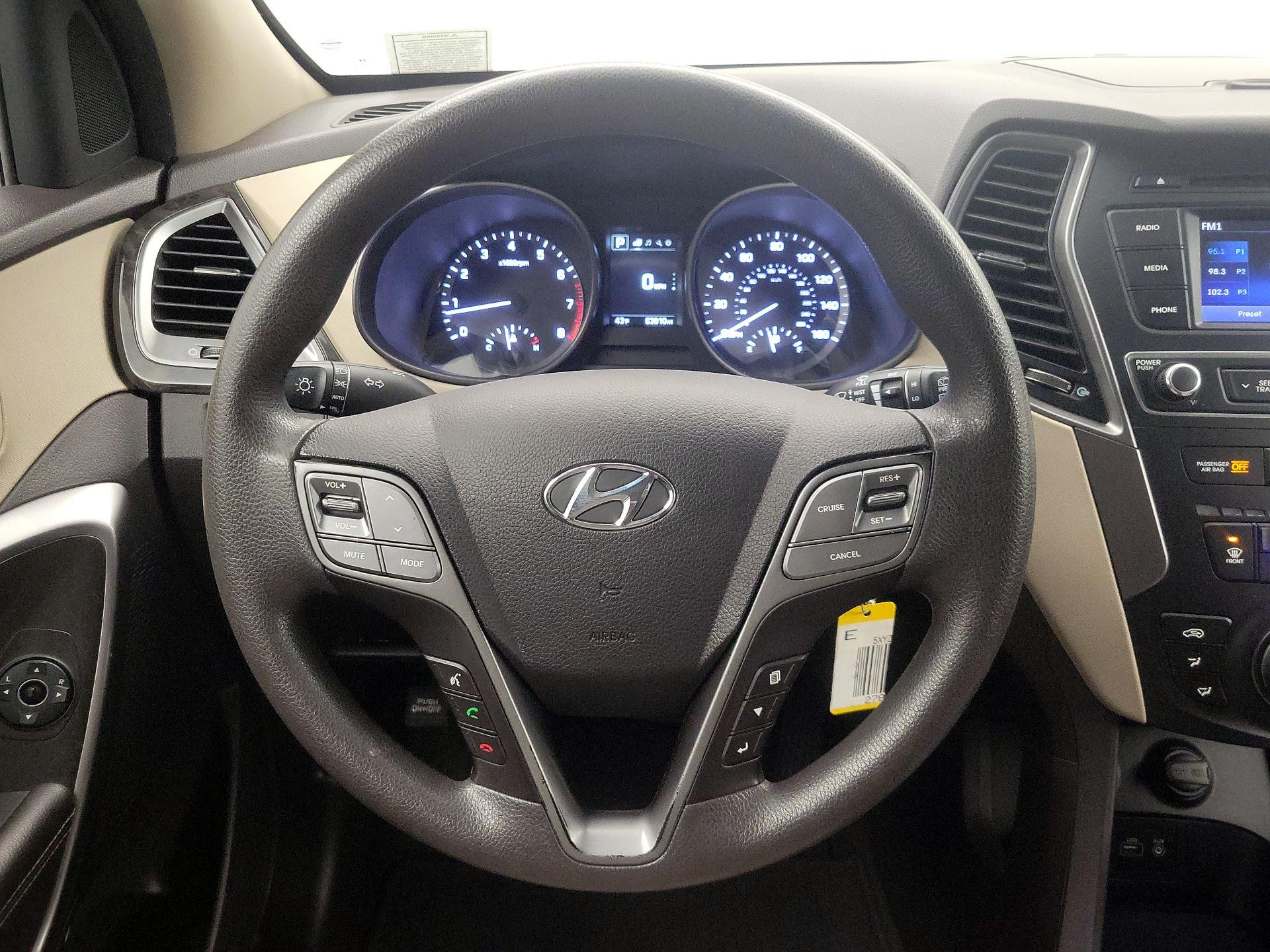 Thumbnail: 2017 Hyundai Santa Fe - 10