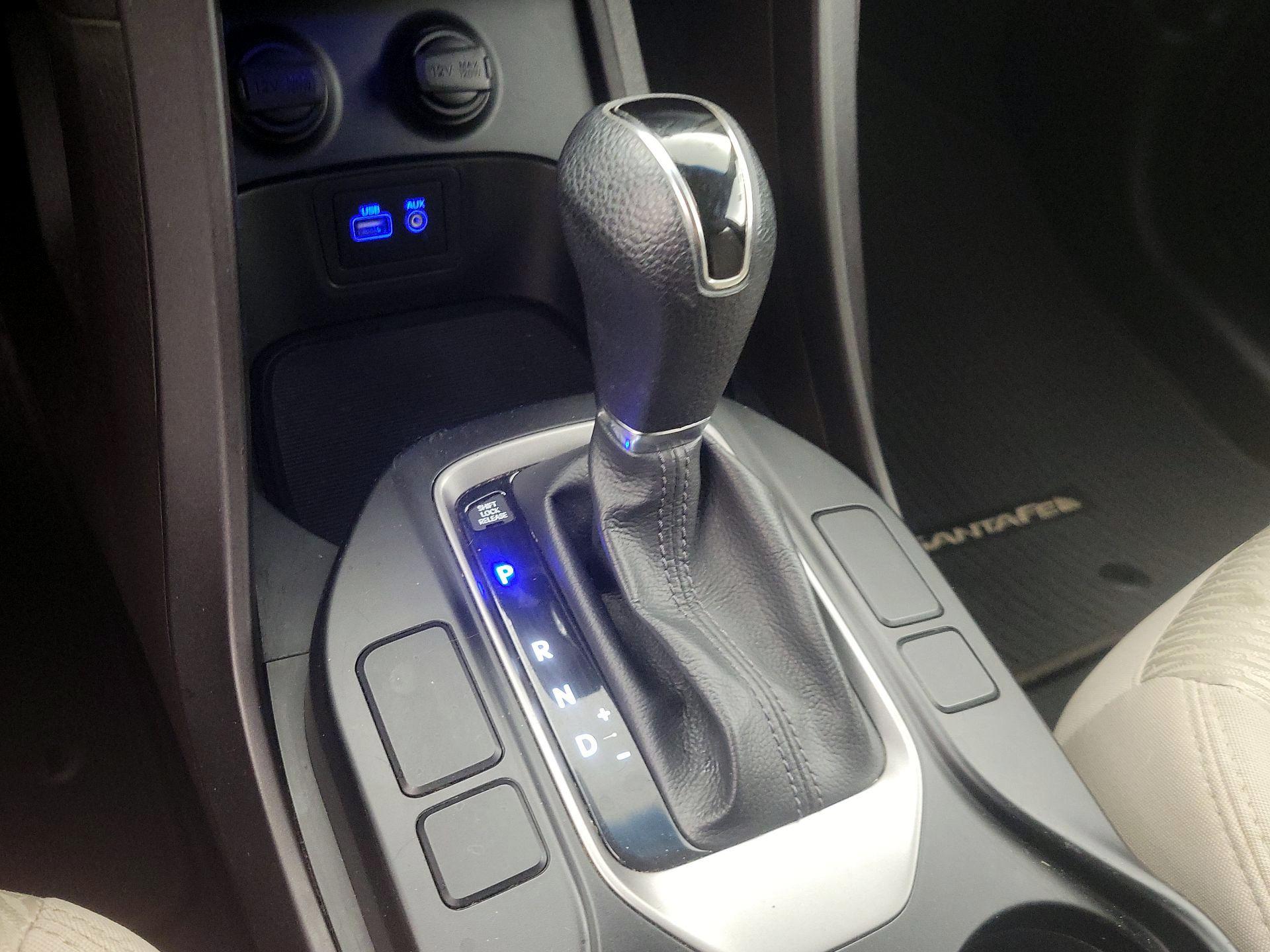 Thumbnail: 2017 Hyundai Santa Fe - 17