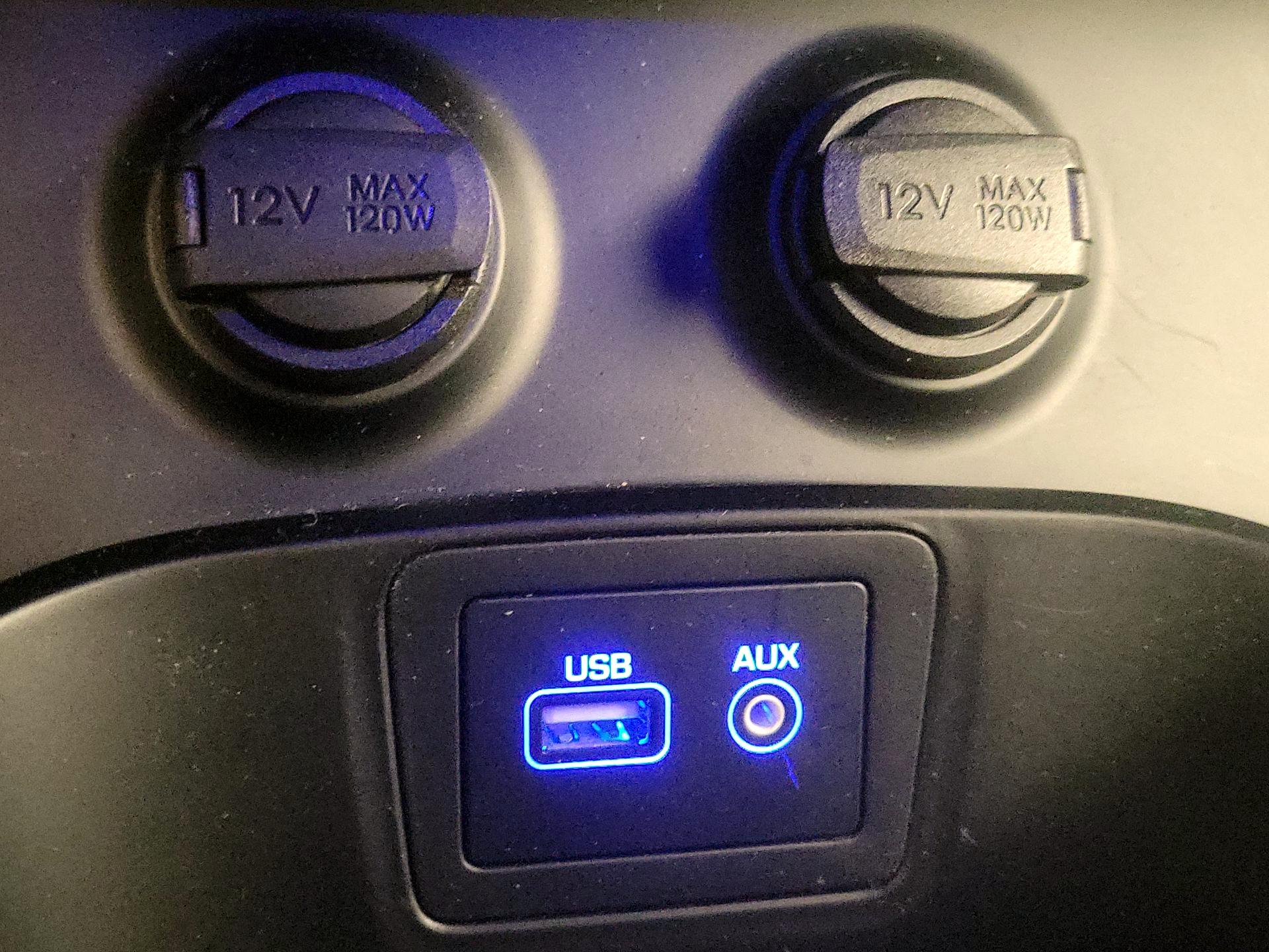 Thumbnail: 2017 Hyundai Santa Fe - 18