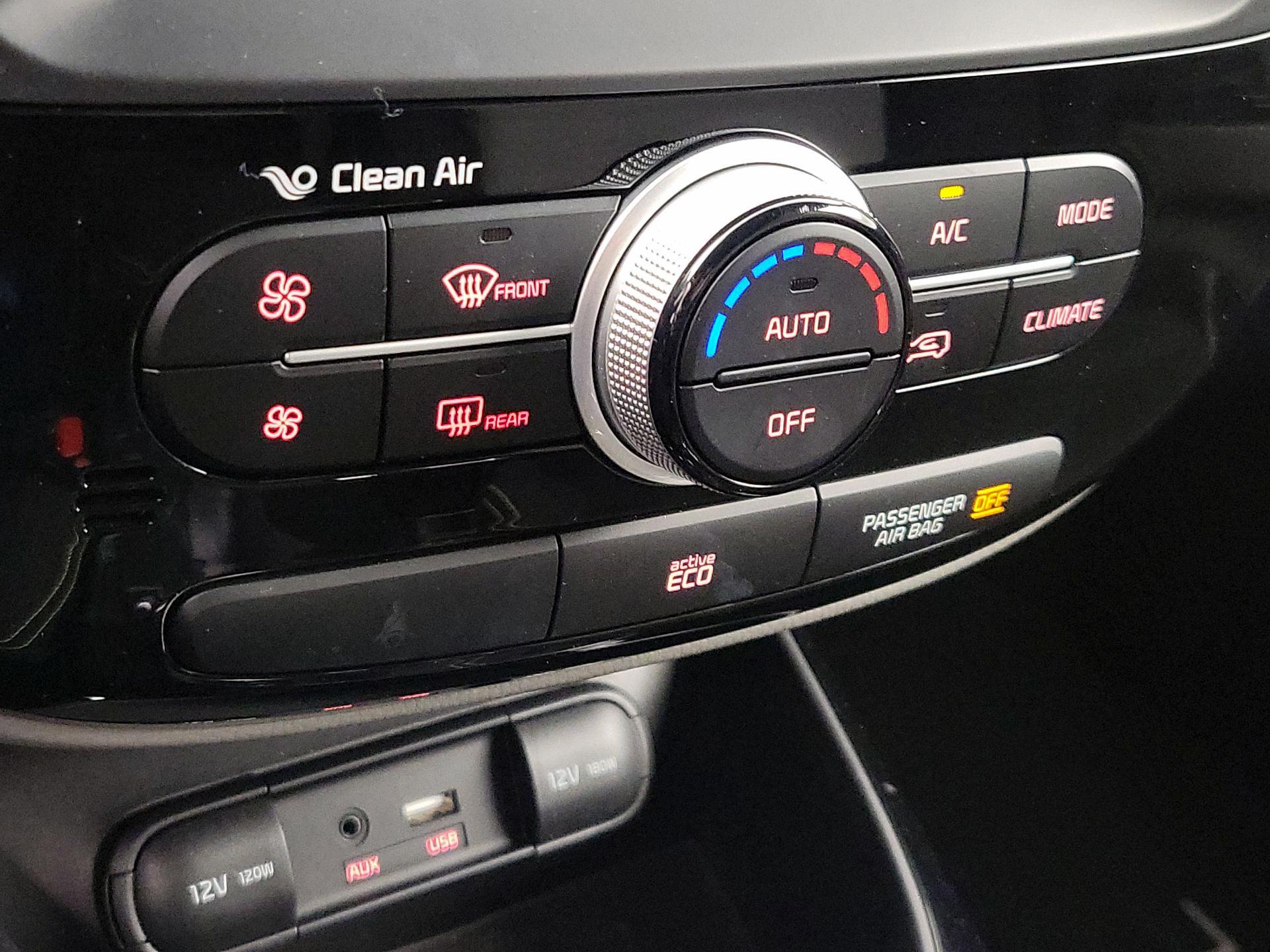 Thumbnail: 2015 Kia Soul - 17