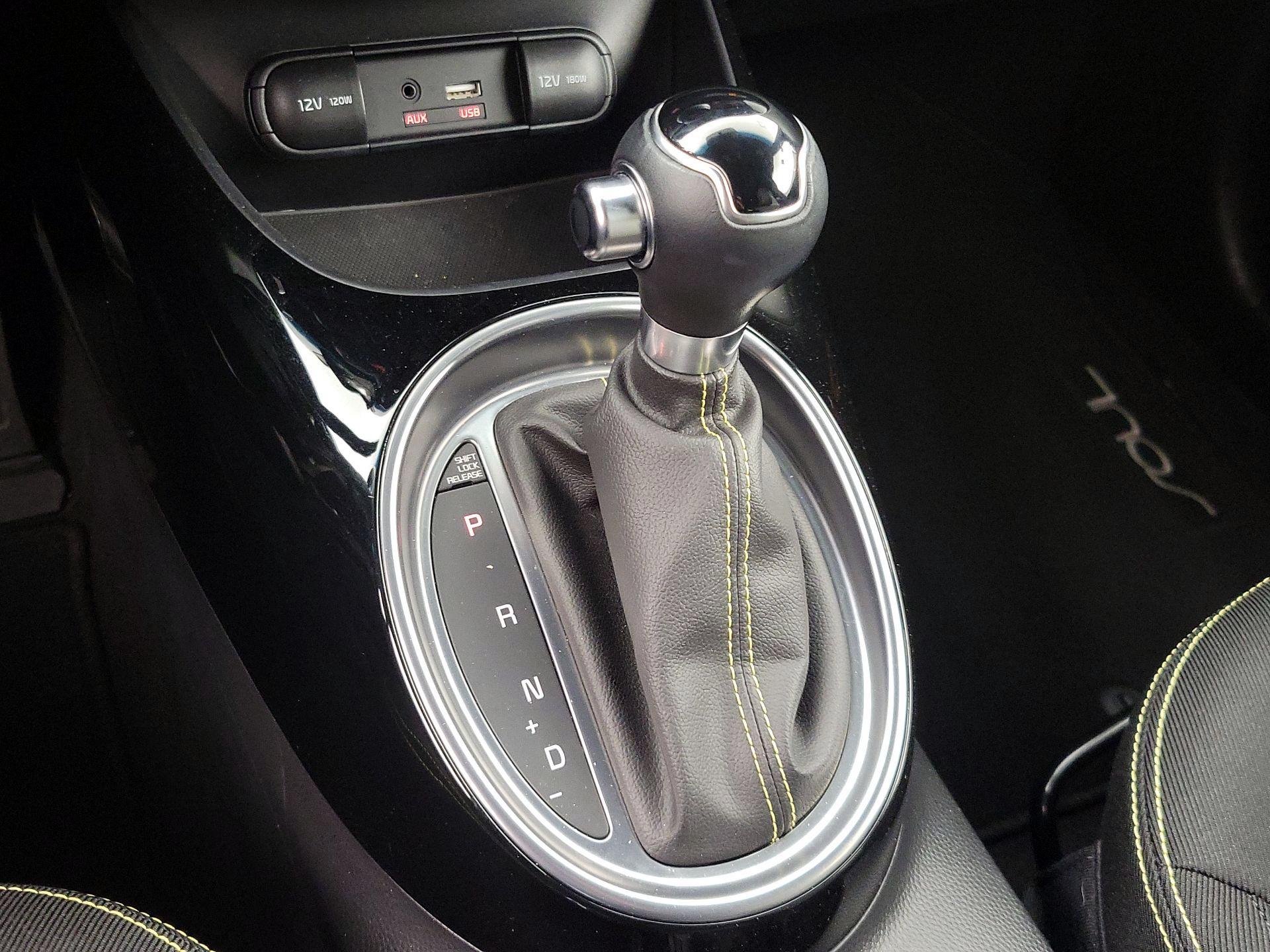 Thumbnail: 2015 Kia Soul - 18