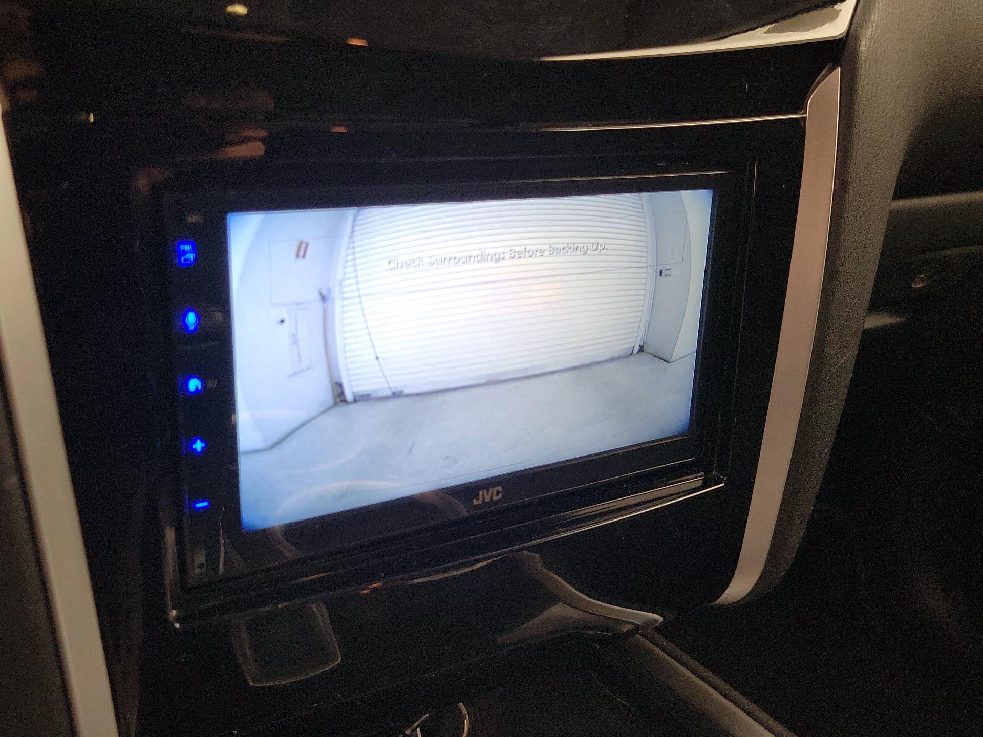 Thumbnail: 2016 Nissan Pathfinder - 14