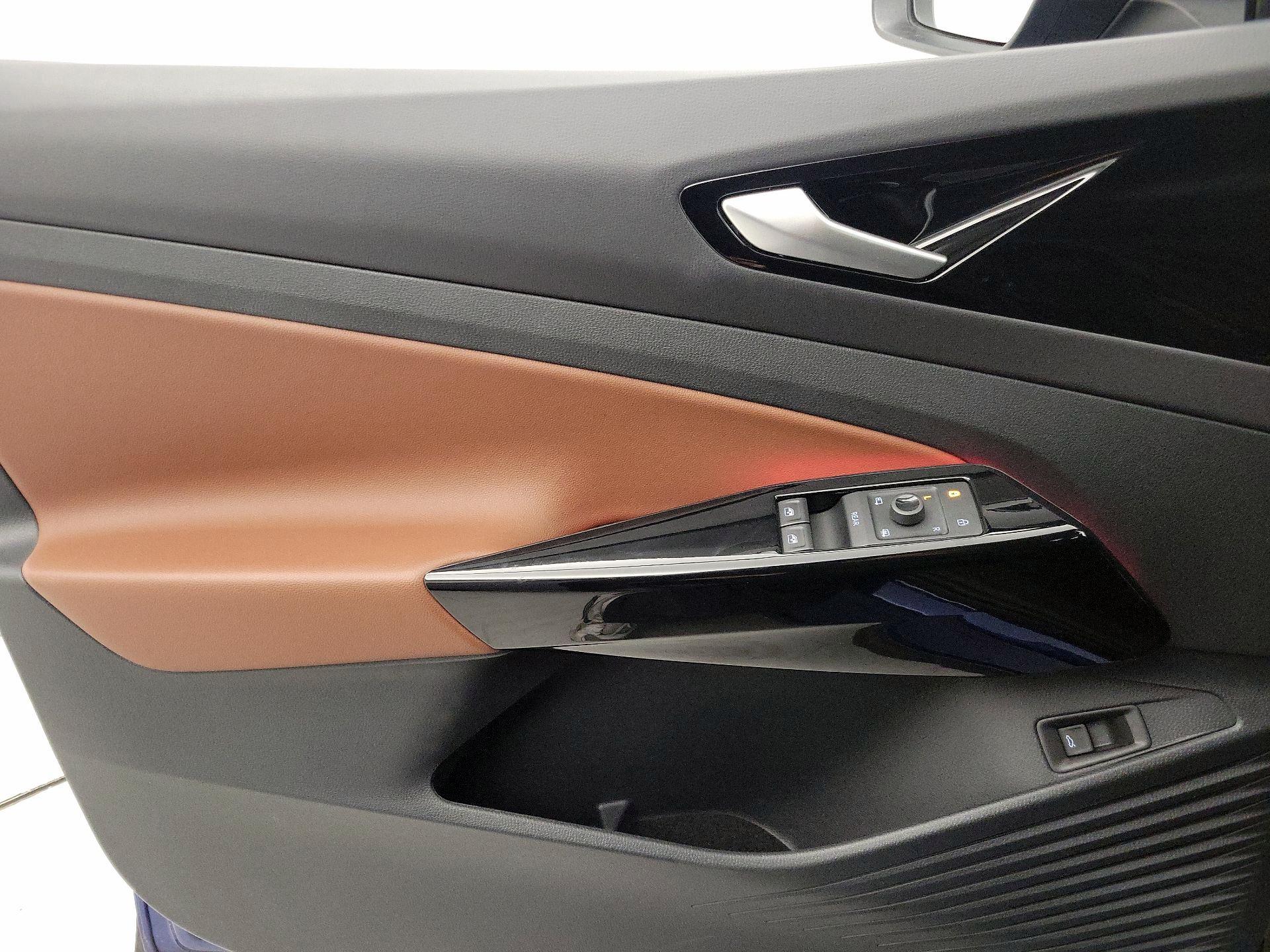 Thumbnail: 2022 Volkswagen ID.4 - 12