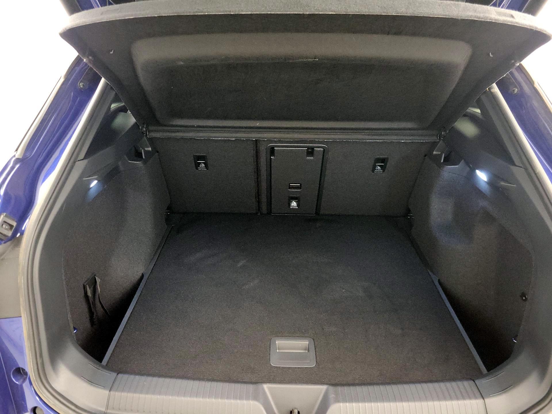 Thumbnail: 2022 Volkswagen ID.4 - 19