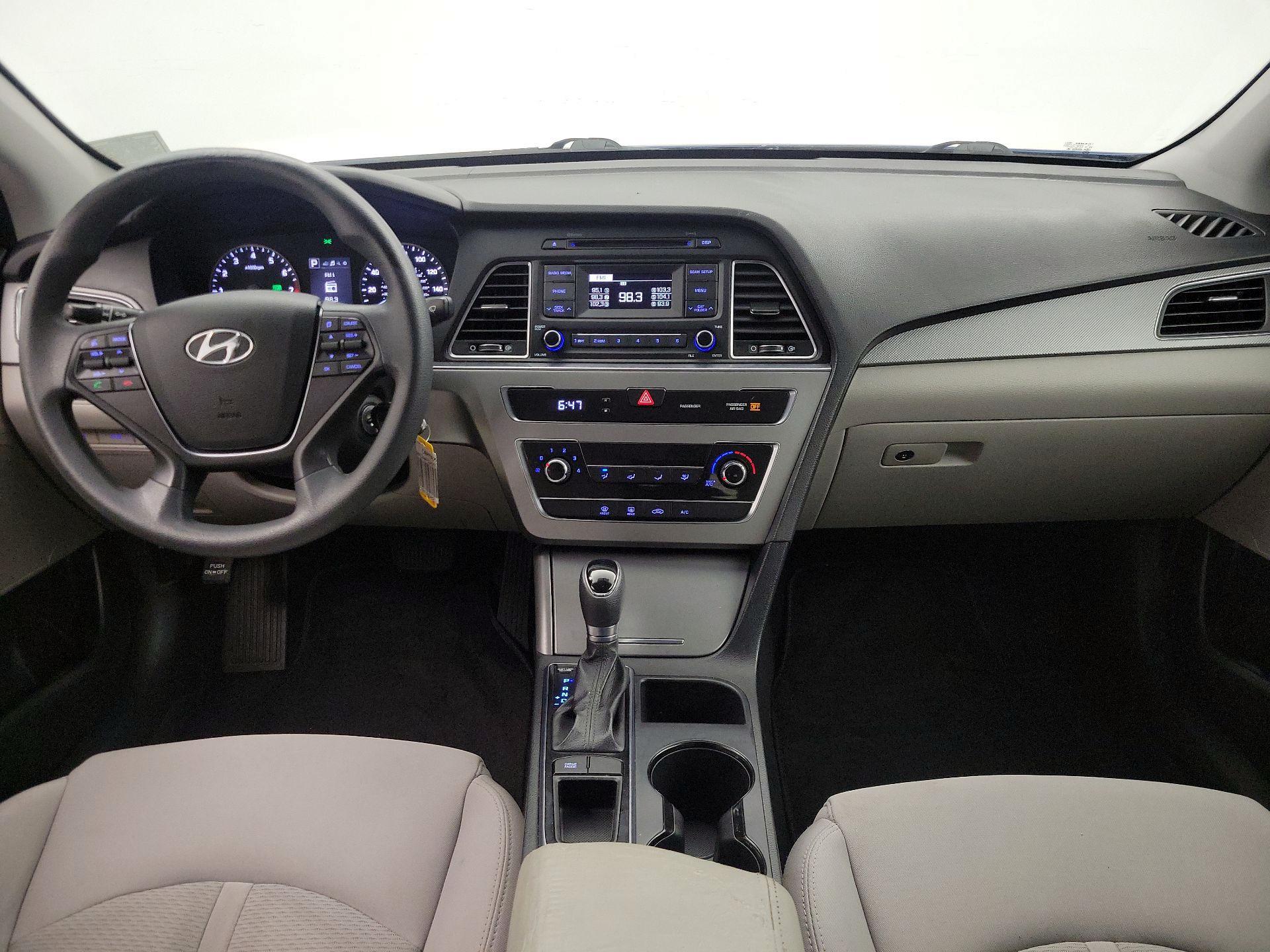 Thumbnail: 2016 Hyundai Sonata - 9