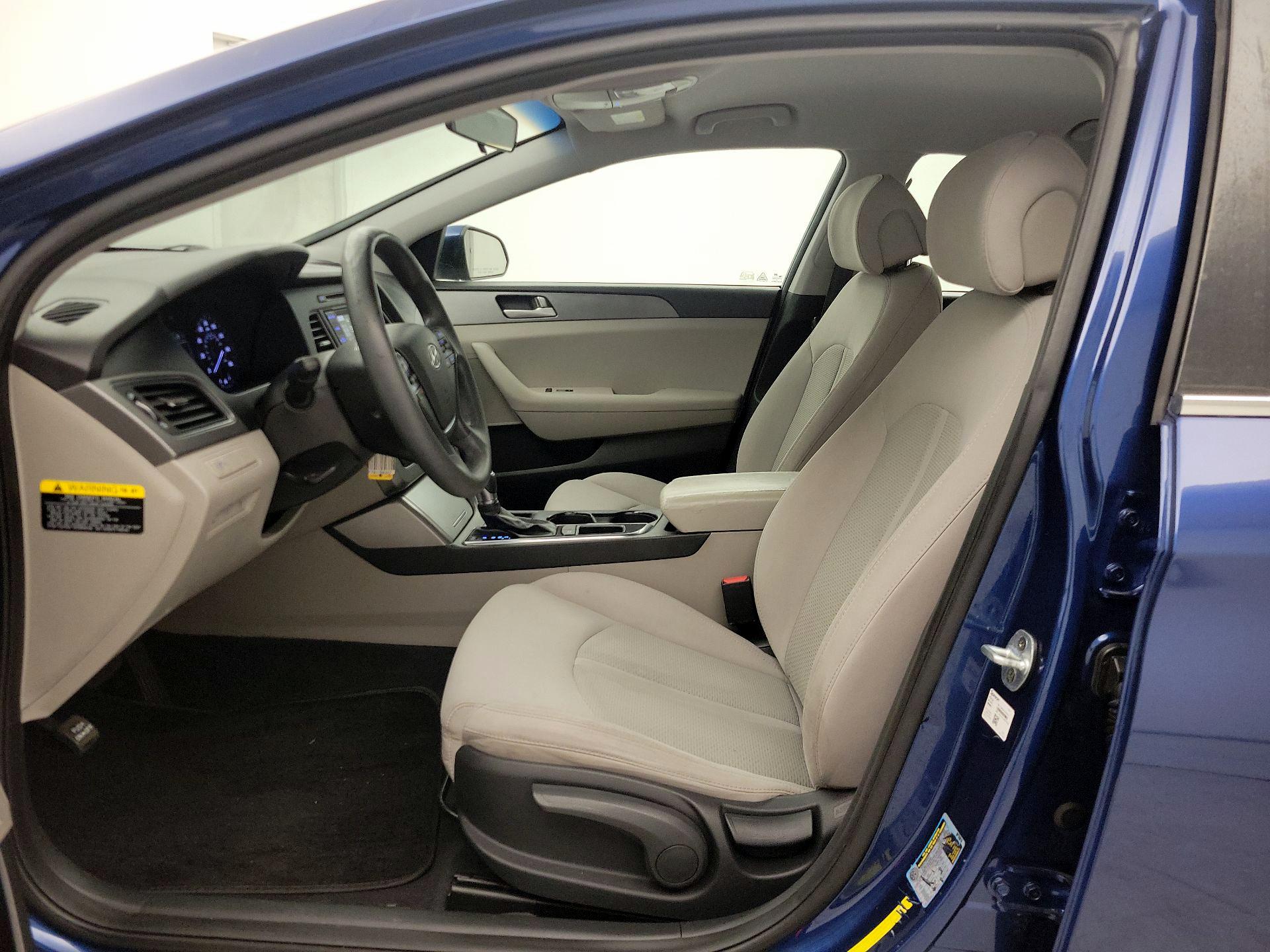 Thumbnail: 2016 Hyundai Sonata - 11