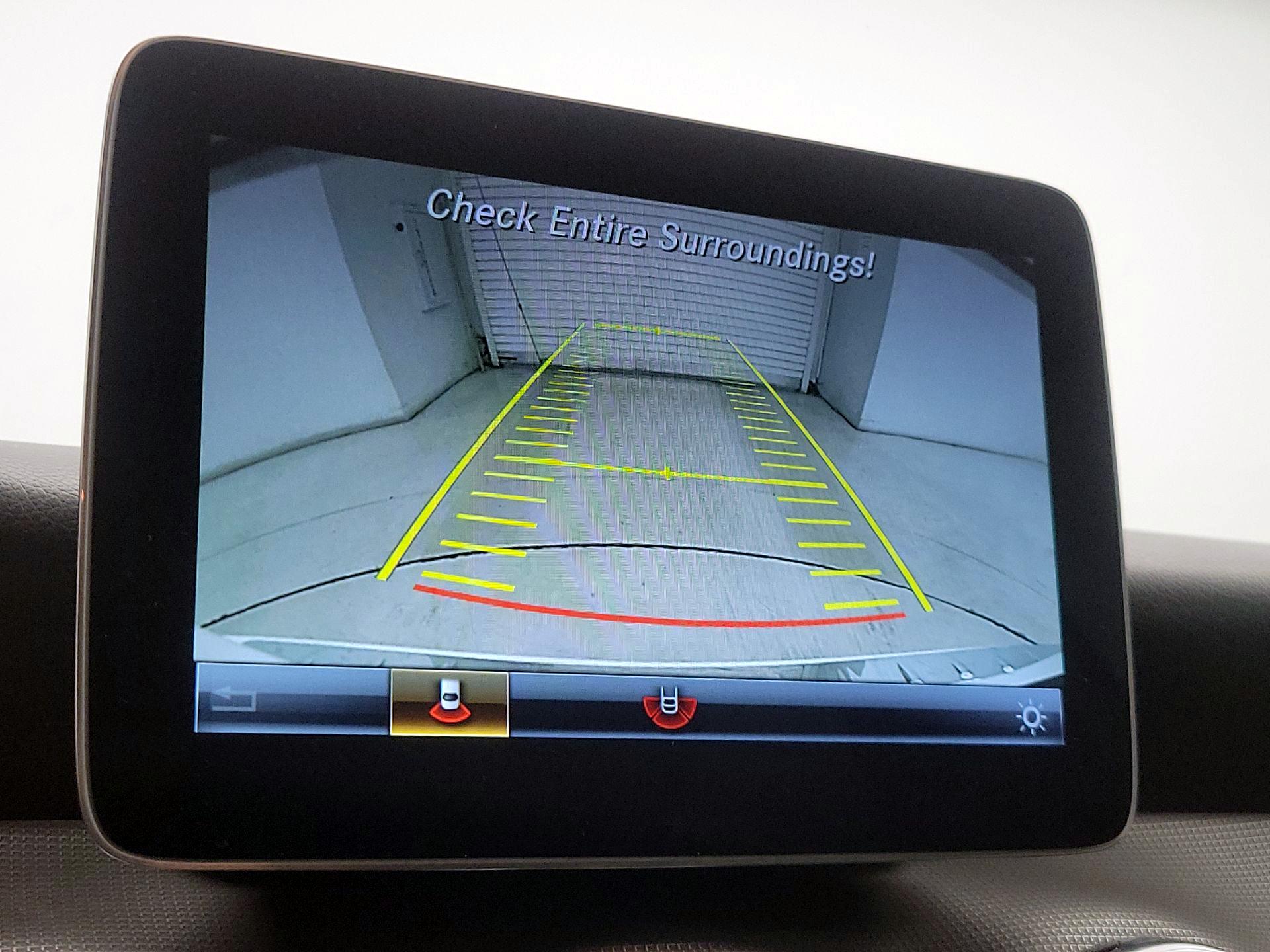 Thumbnail: 2020 Mercedes-Benz GLA - 14