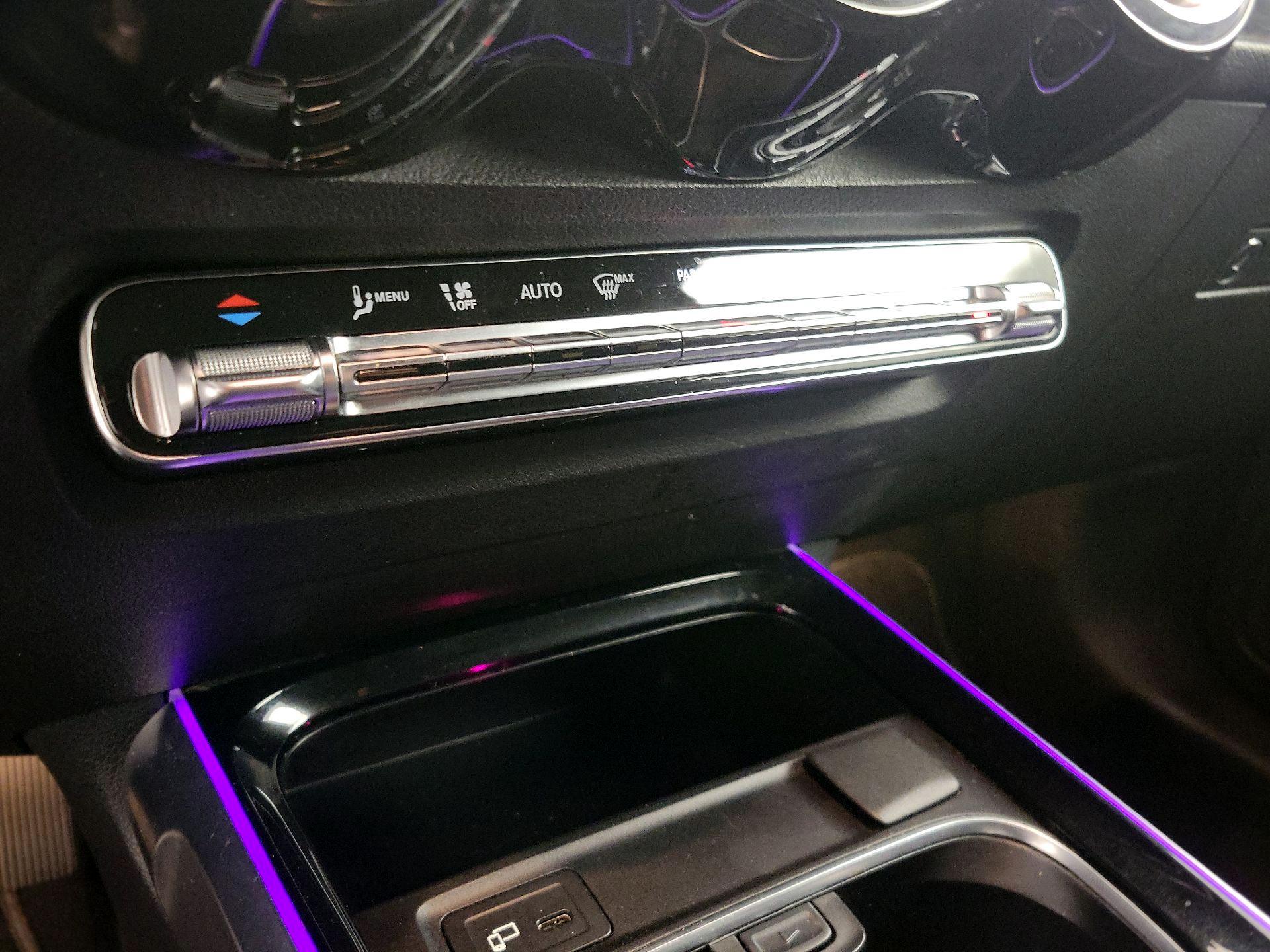 Thumbnail: 2021 Mercedes-Benz GLB - 16