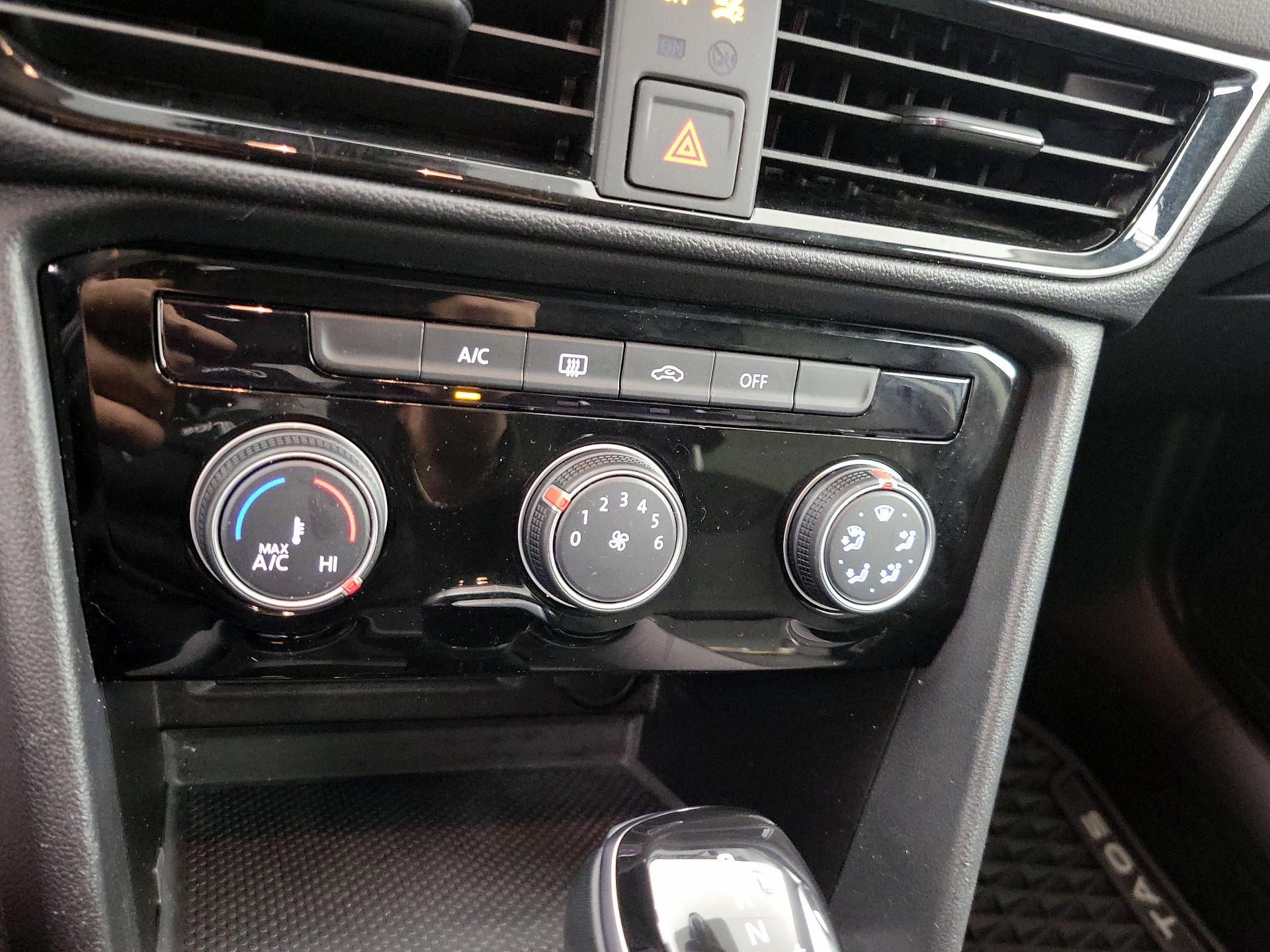 Thumbnail: 2024 Volkswagen Taos - 16