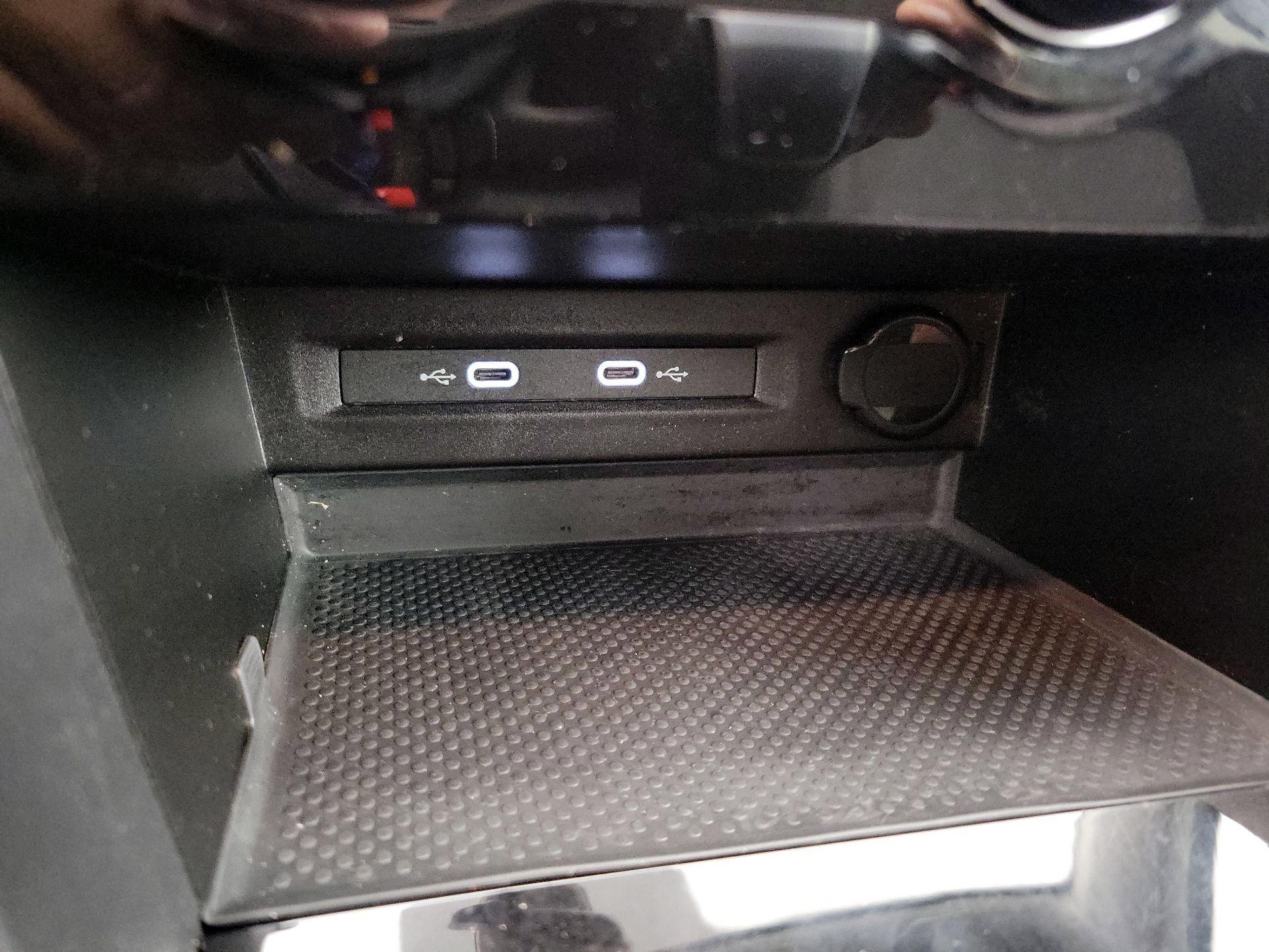 Thumbnail: 2024 Volkswagen Taos - 18