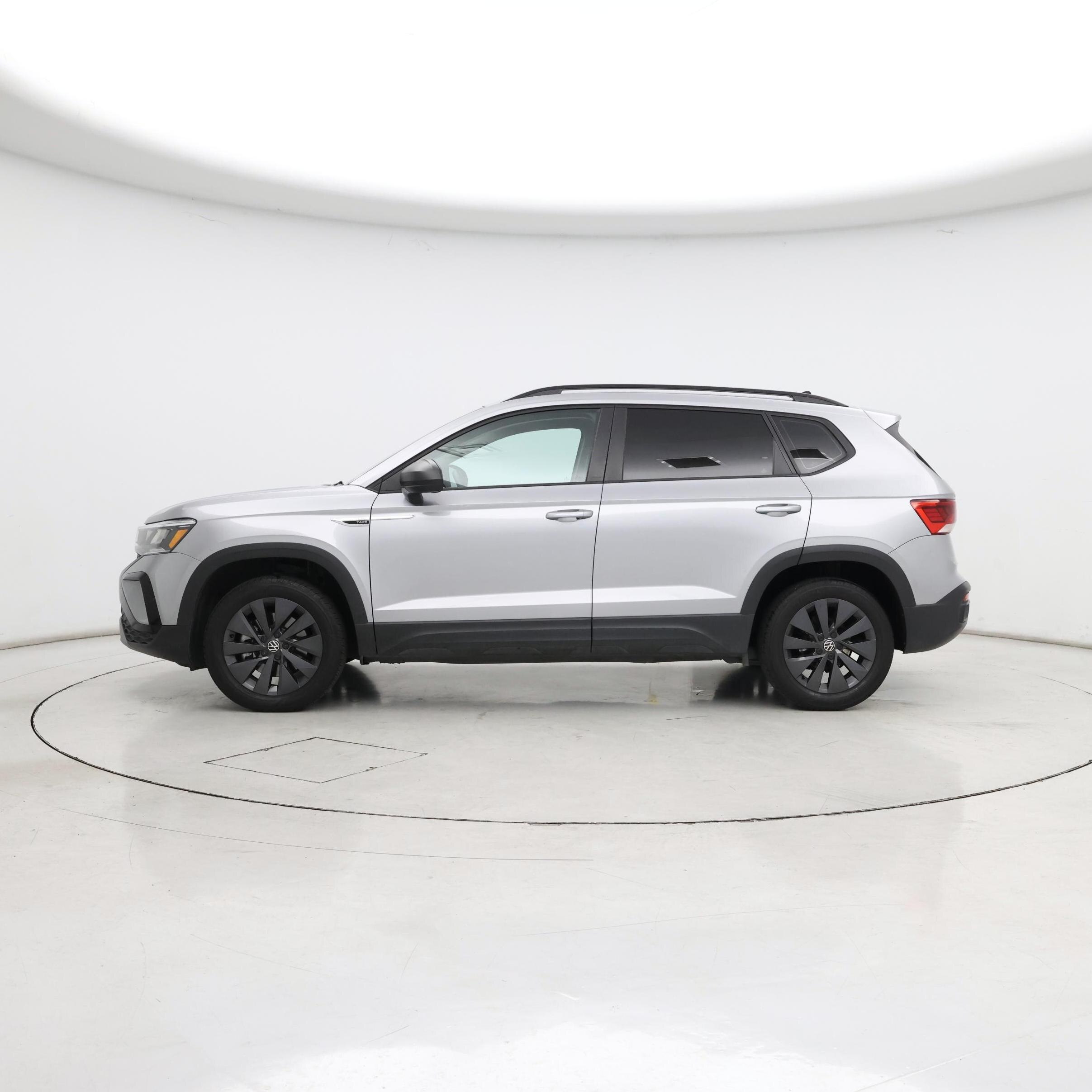 Thumbnail: 2024 Volkswagen Taos - 3