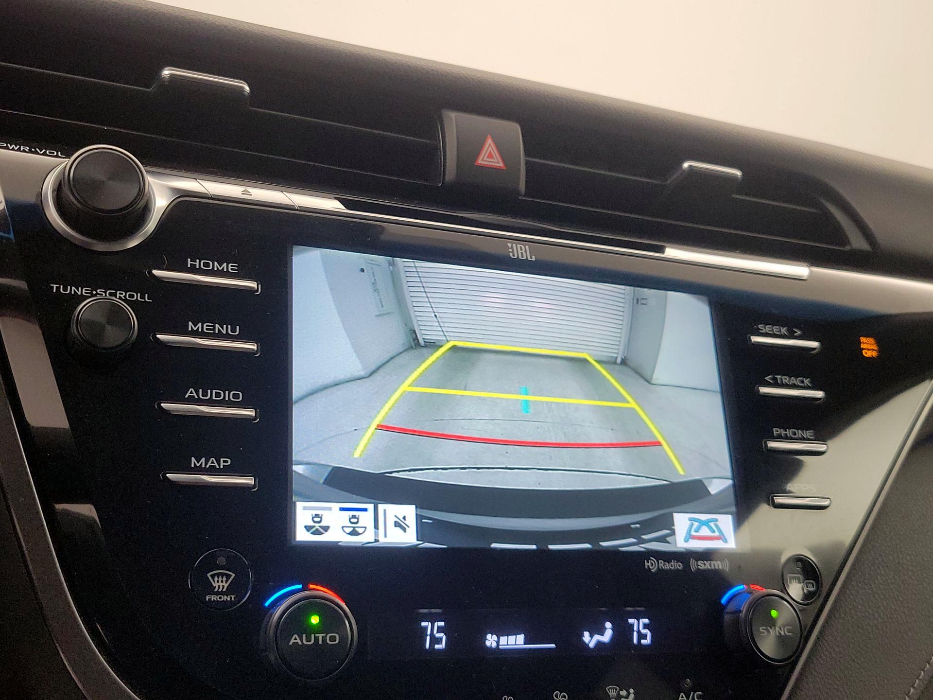 Thumbnail: 2019 Toyota Camry - 15