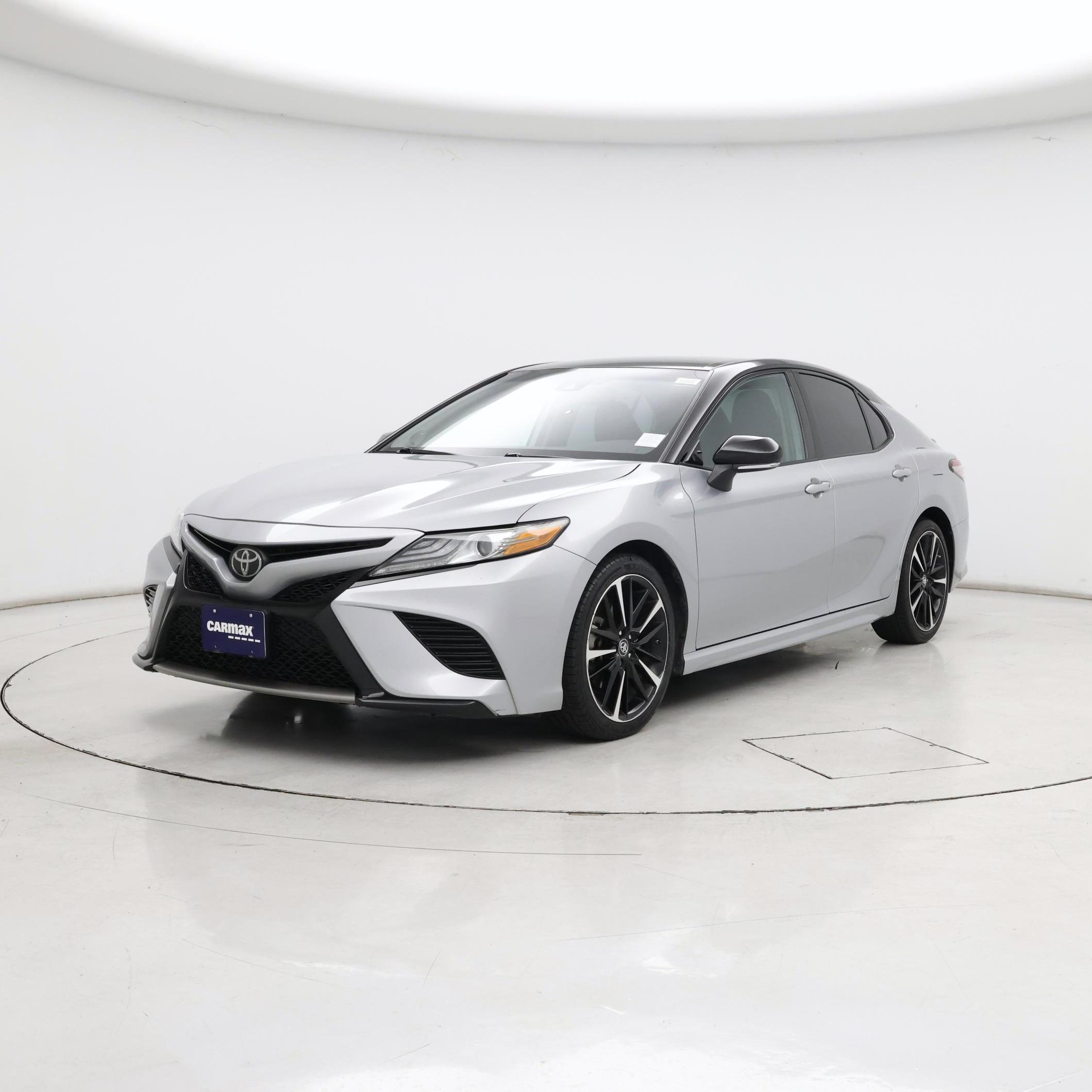 Thumbnail: 2019 Toyota Camry - 4