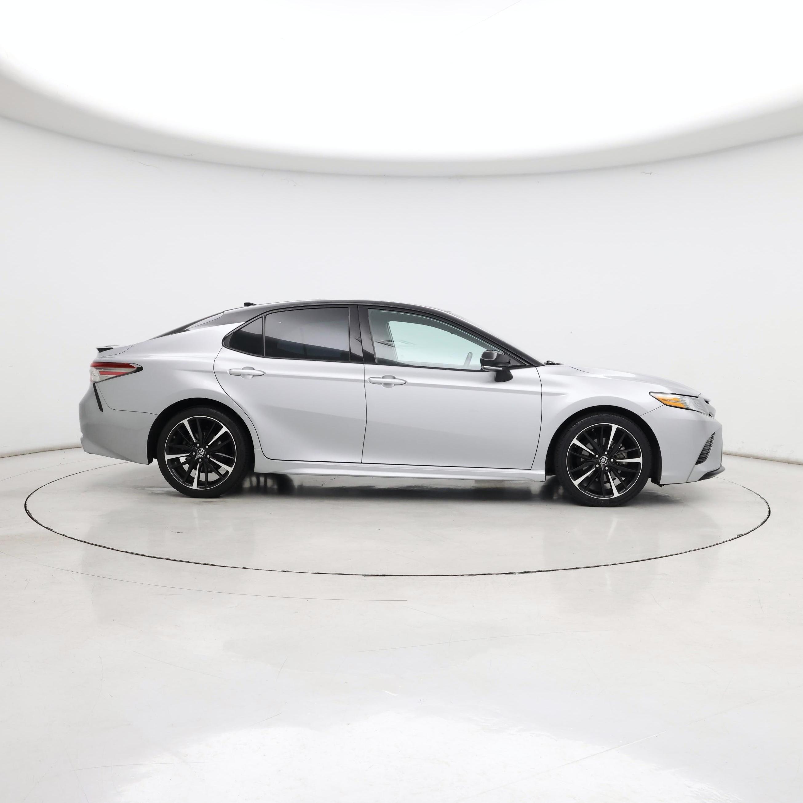 Thumbnail: 2019 Toyota Camry - 7