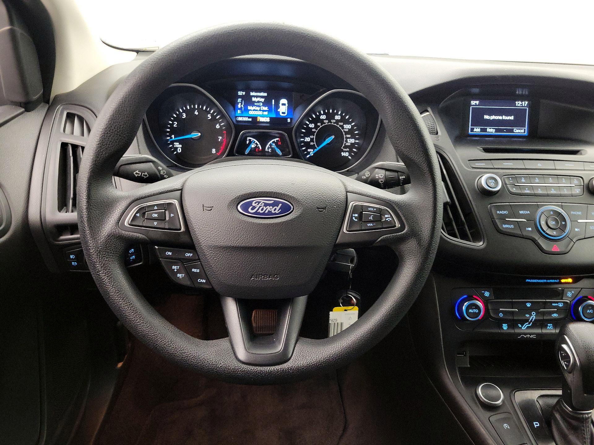 Thumbnail: 2017 Ford Focus - 10