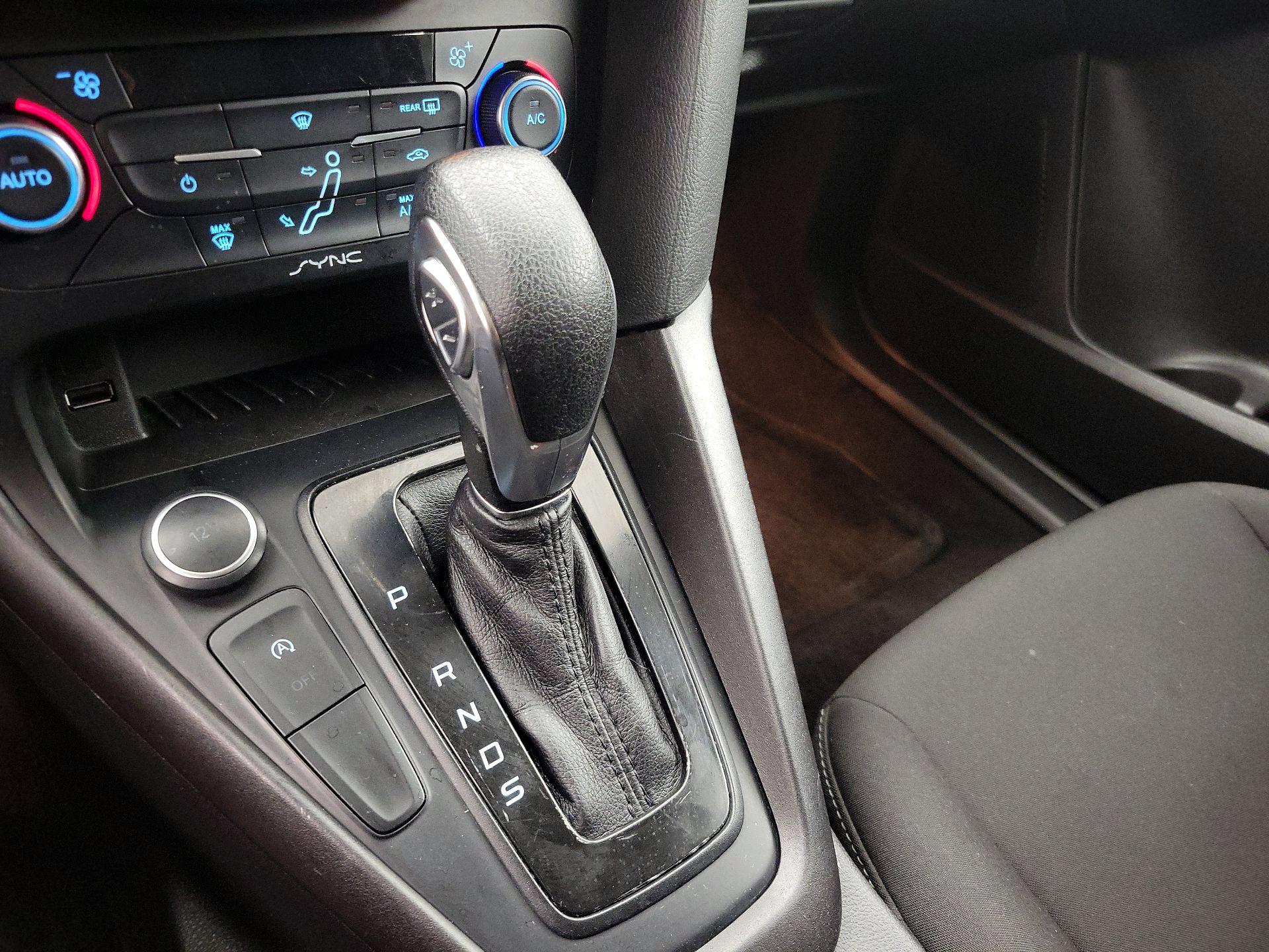 Thumbnail: 2017 Ford Focus - 17