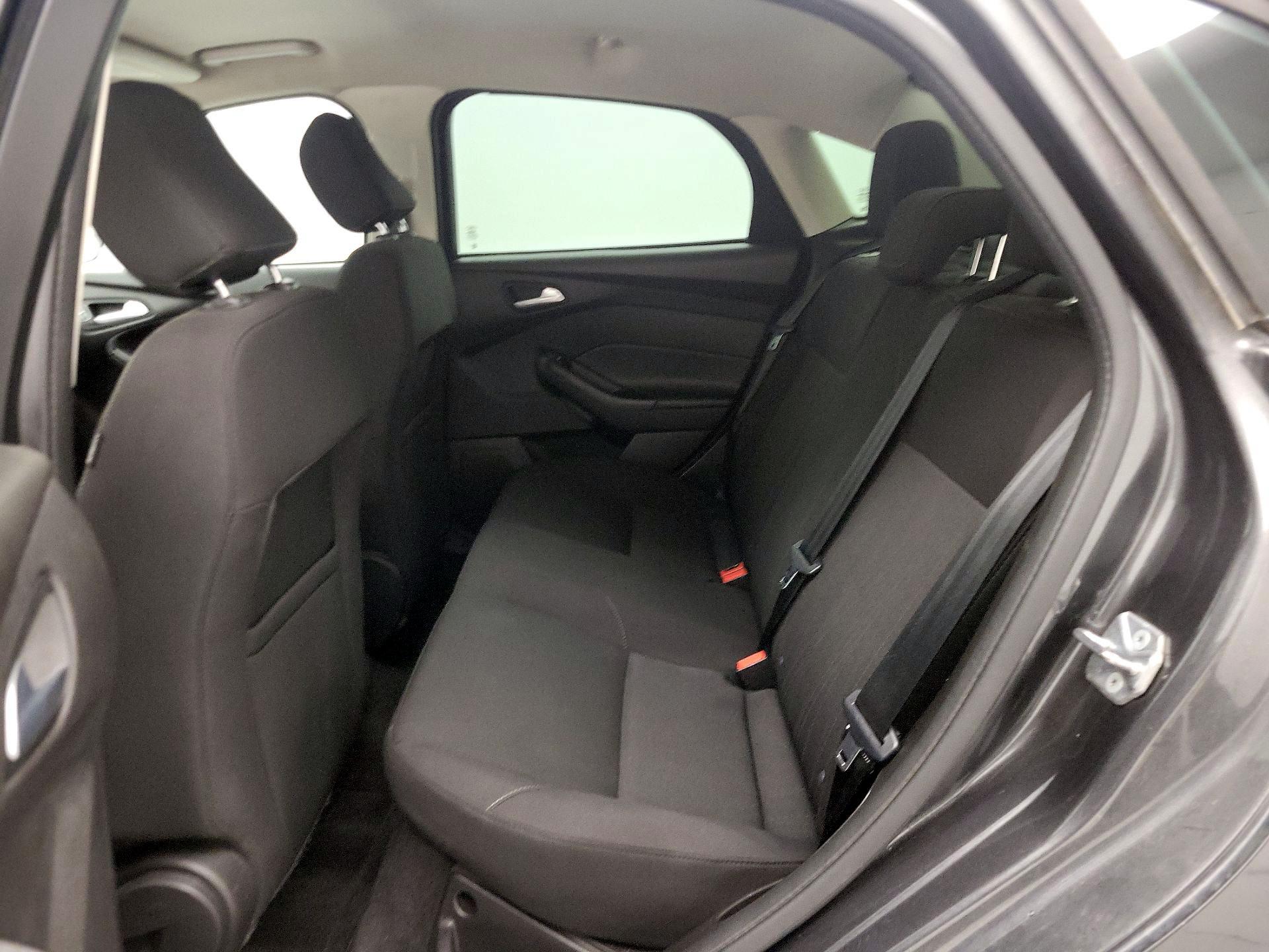 Thumbnail: 2017 Ford Focus - 19