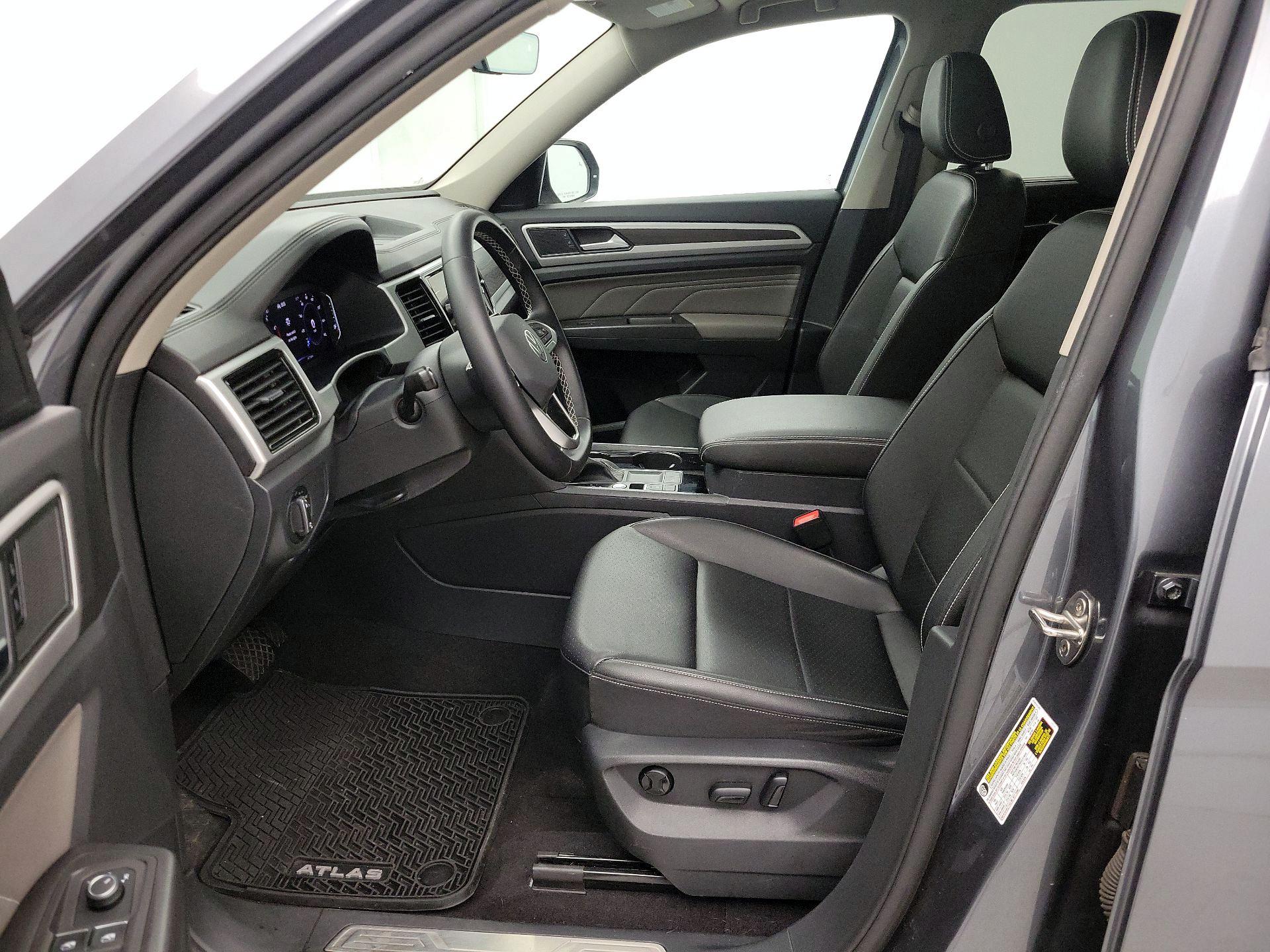 Thumbnail: 2023 Volkswagen Atlas - 11