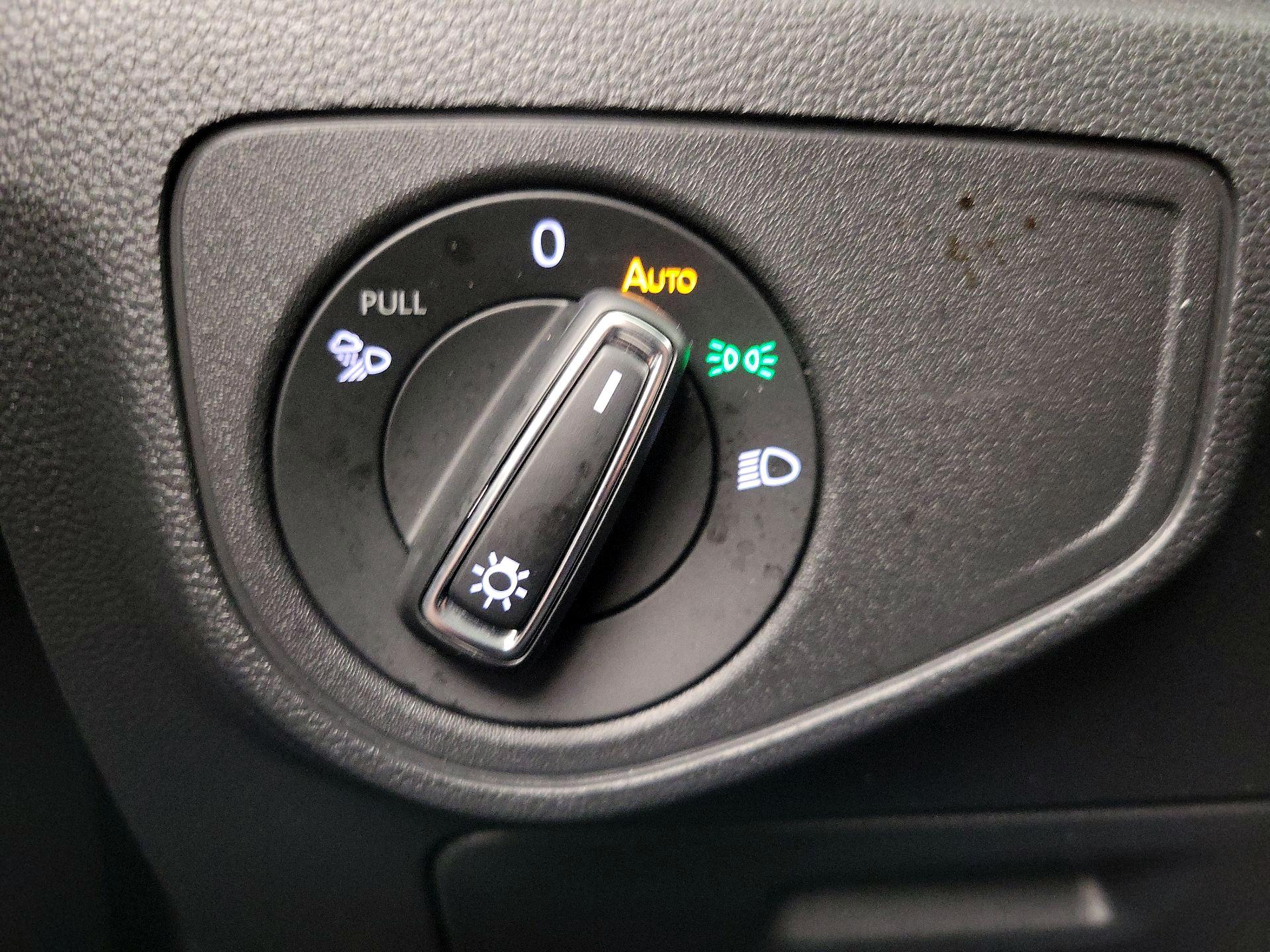 Thumbnail: 2023 Volkswagen Atlas - 13