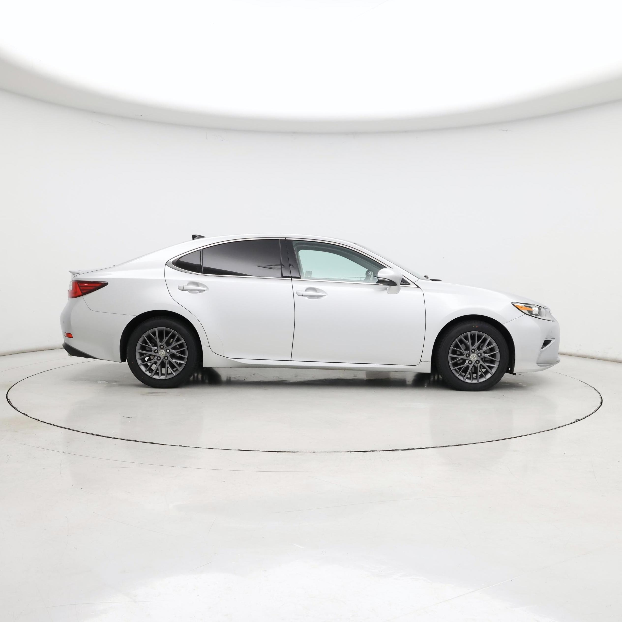 Thumbnail: 2018 Lexus ES - 7