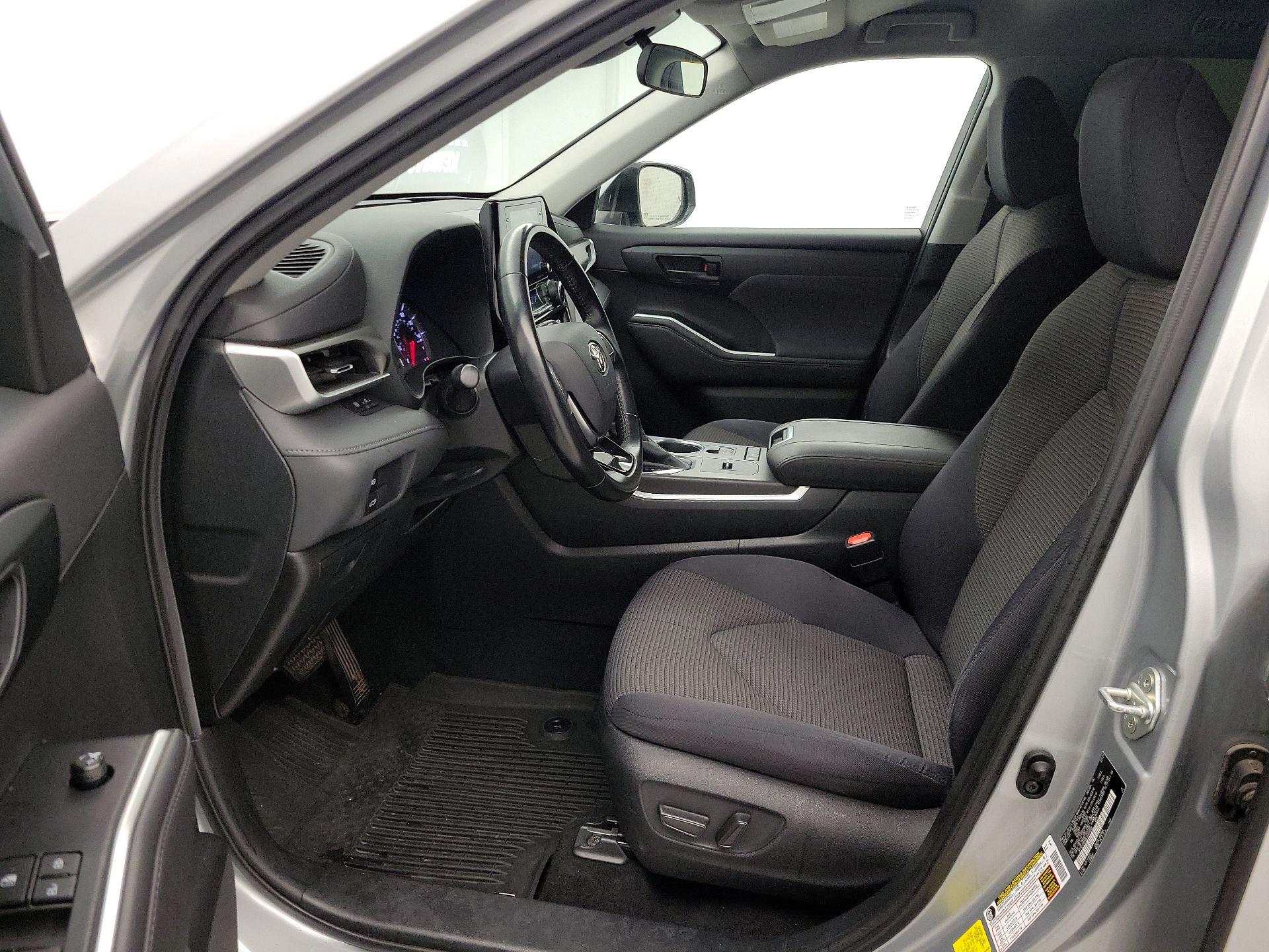 Thumbnail: 2020 Toyota Highlander - 11