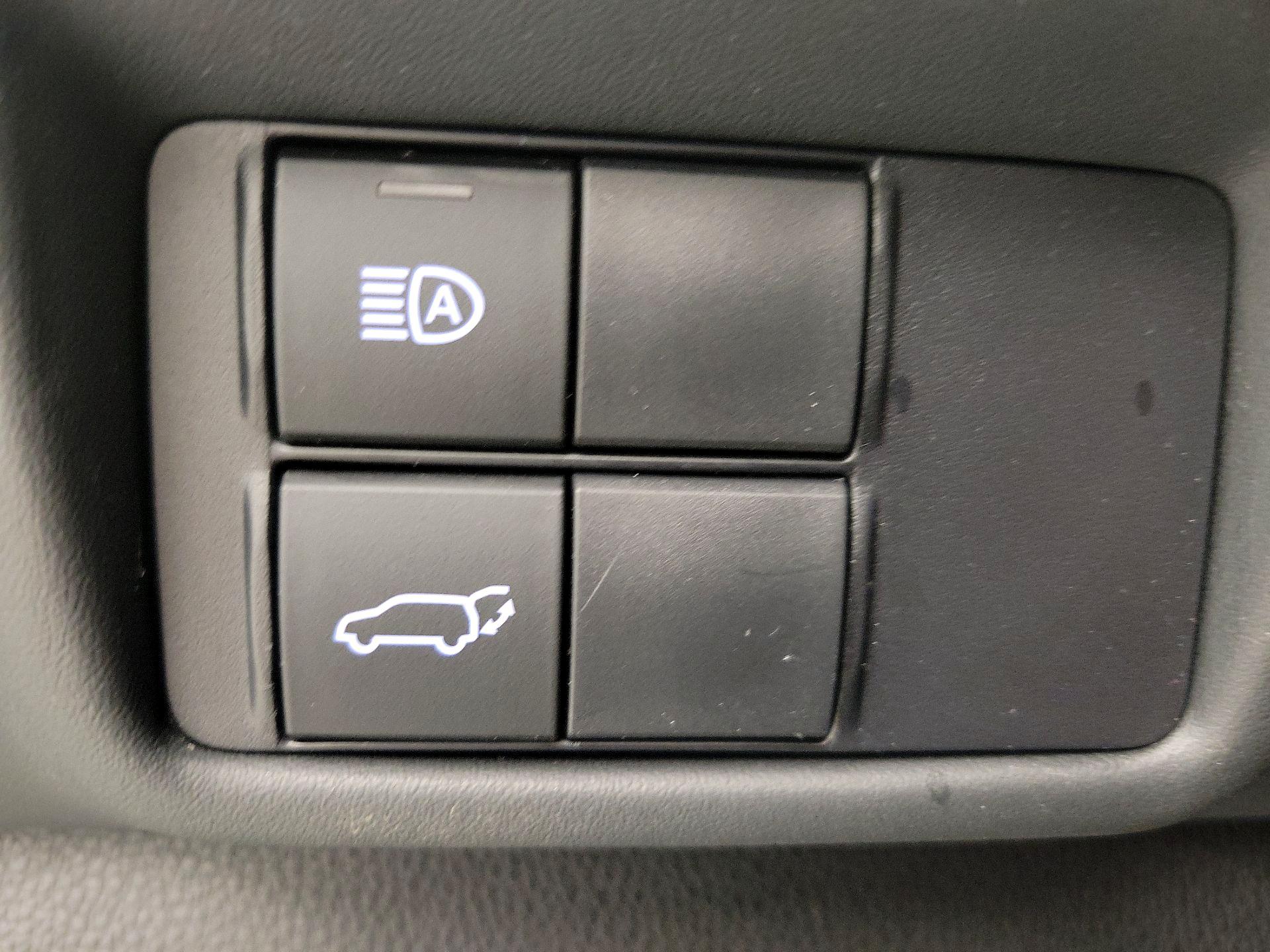 Thumbnail: 2020 Toyota Highlander - 13