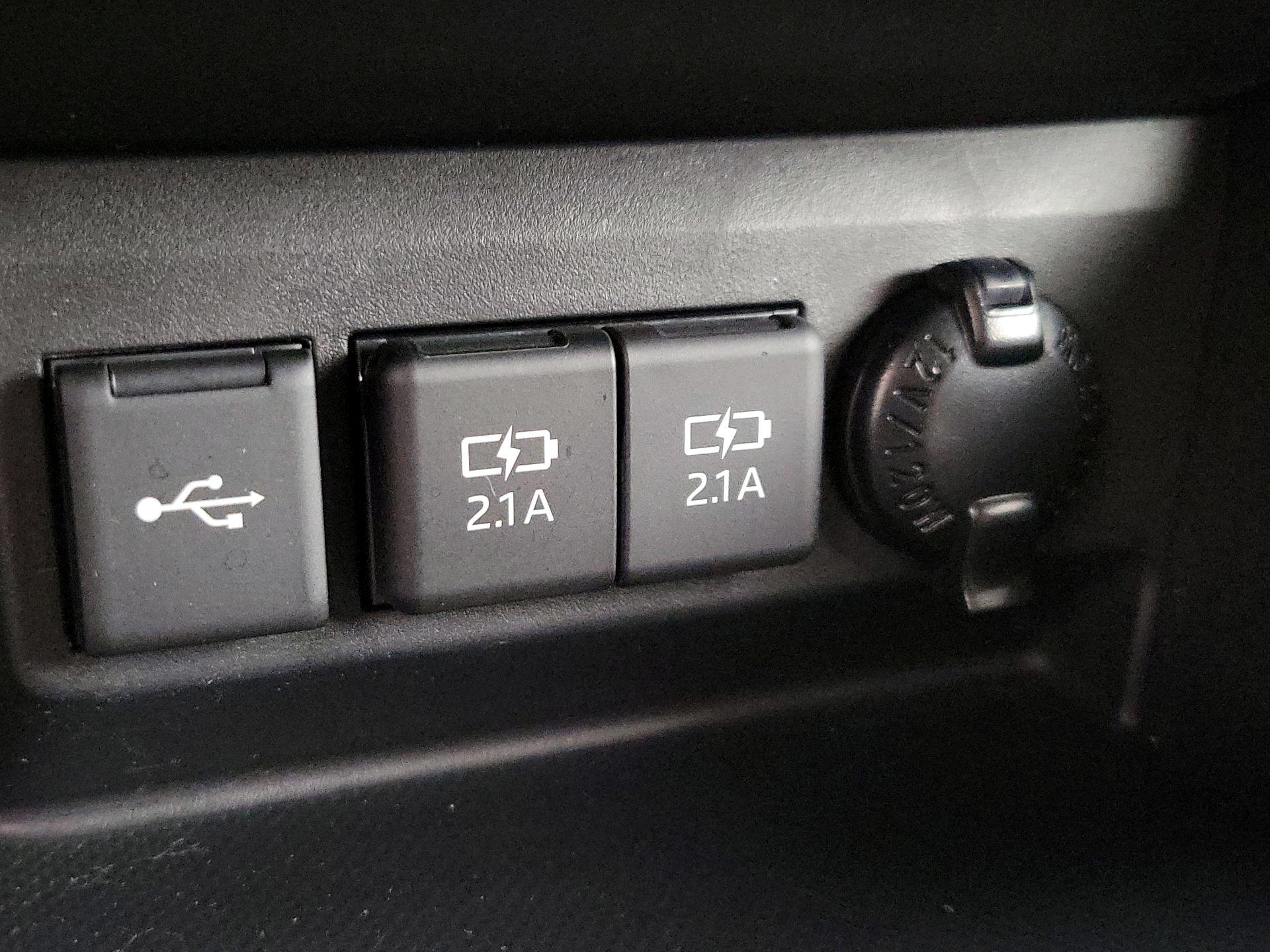 Thumbnail: 2020 Toyota Highlander - 18