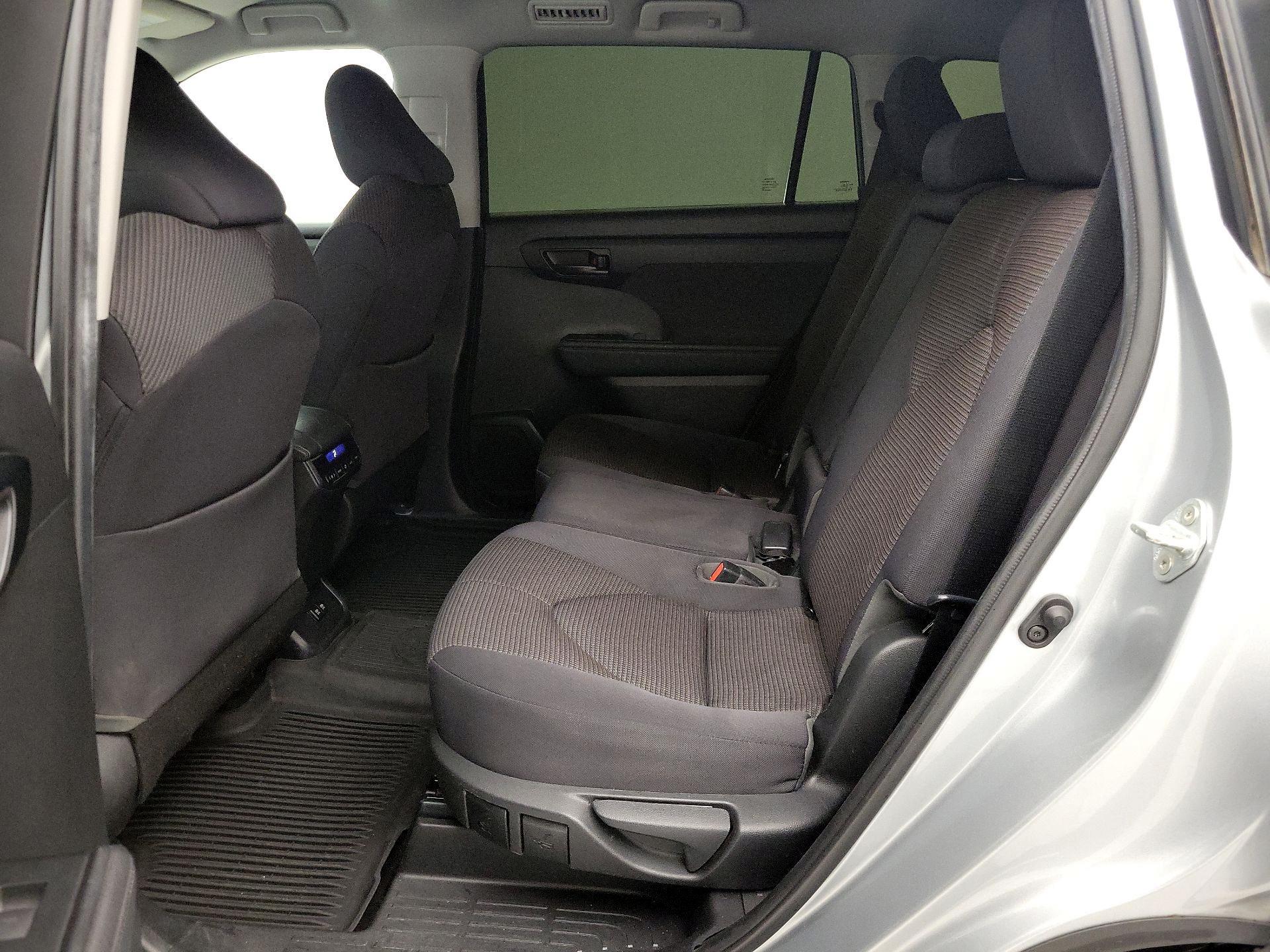 Thumbnail: 2020 Toyota Highlander - 19