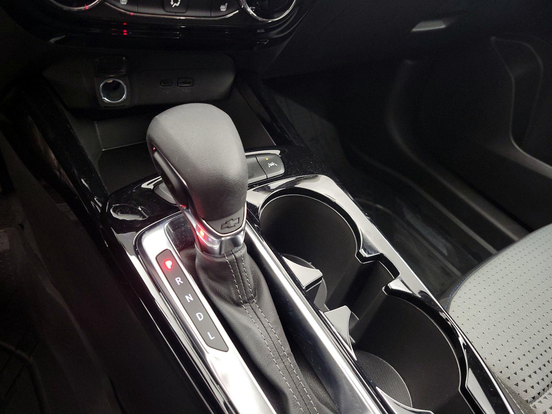 Thumbnail: 2025 Chevrolet Trax - 17