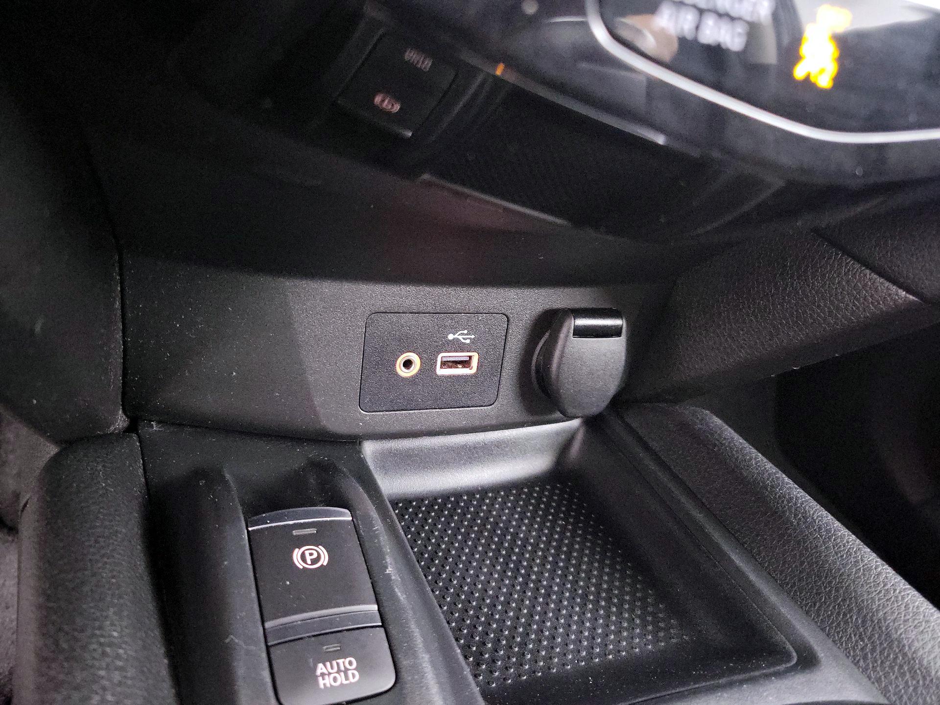 Thumbnail: 2019 Nissan Rogue - 19