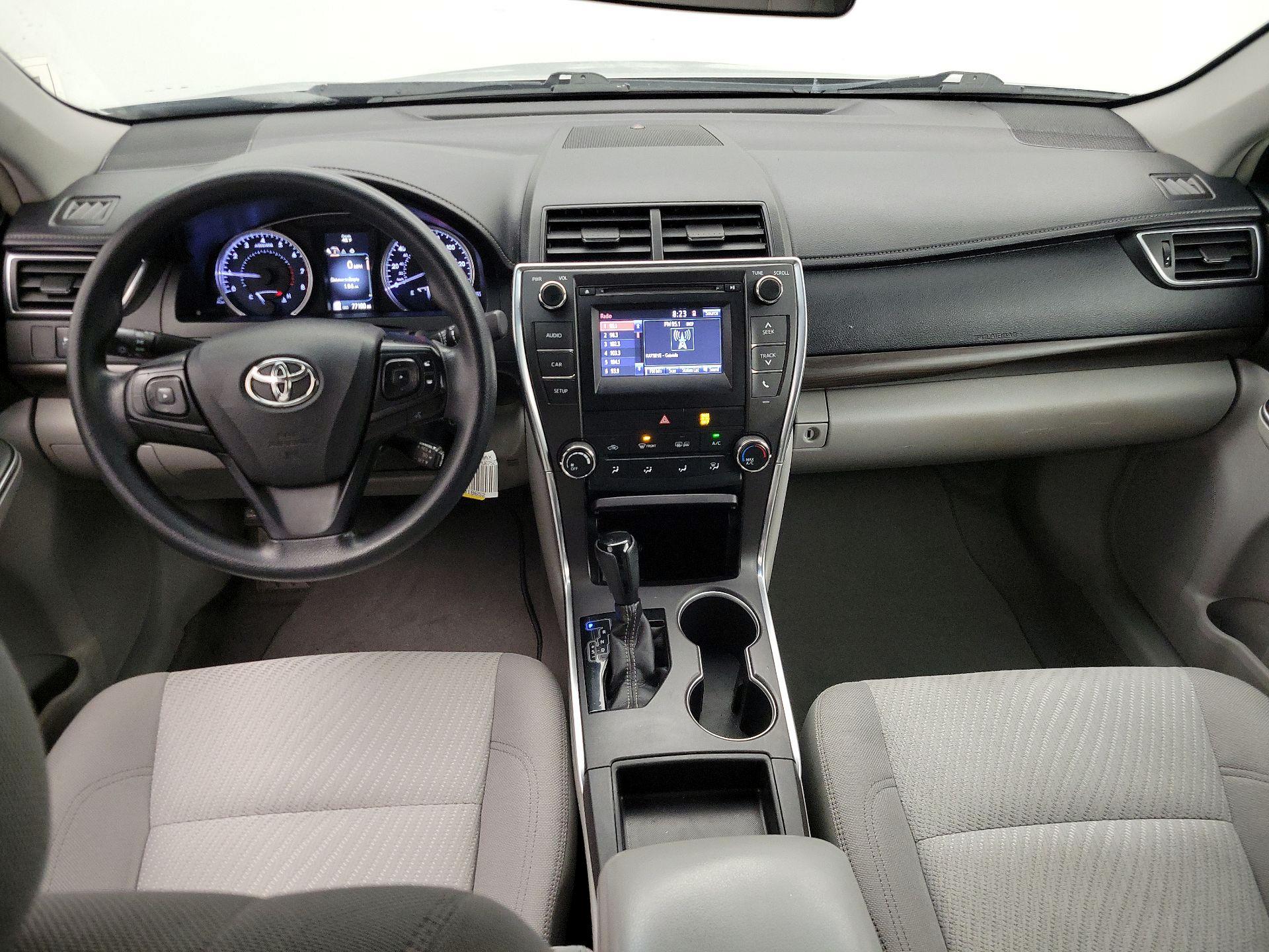 Thumbnail: 2017 Toyota Camry - 9