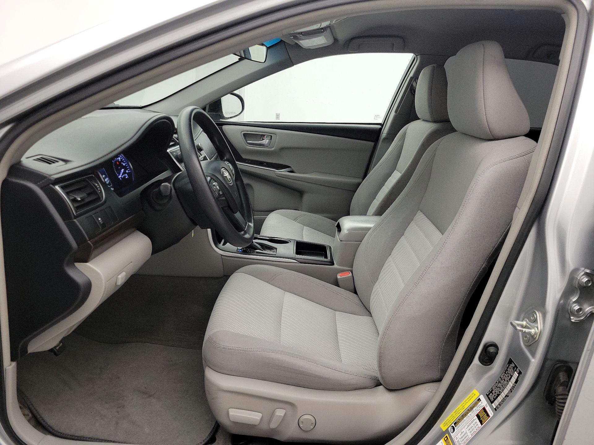 Thumbnail: 2017 Toyota Camry - 11