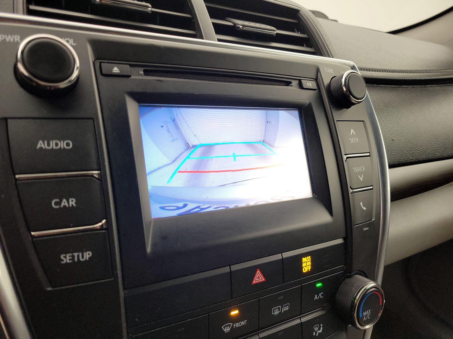 Thumbnail: 2017 Toyota Camry - 14