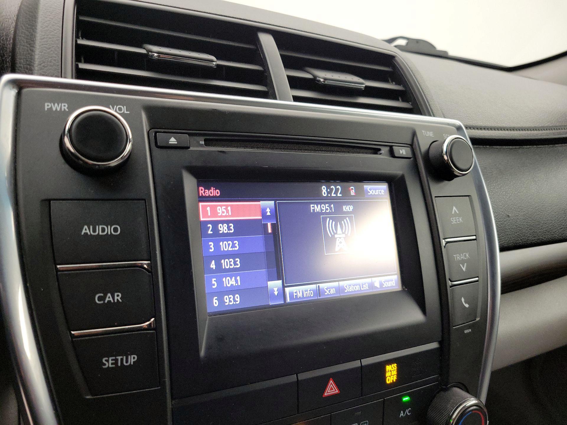 Thumbnail: 2017 Toyota Camry - 15