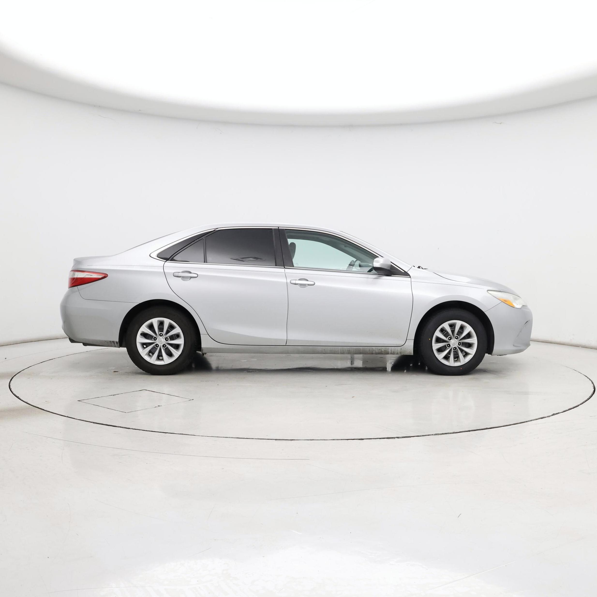 Thumbnail: 2017 Toyota Camry - 7