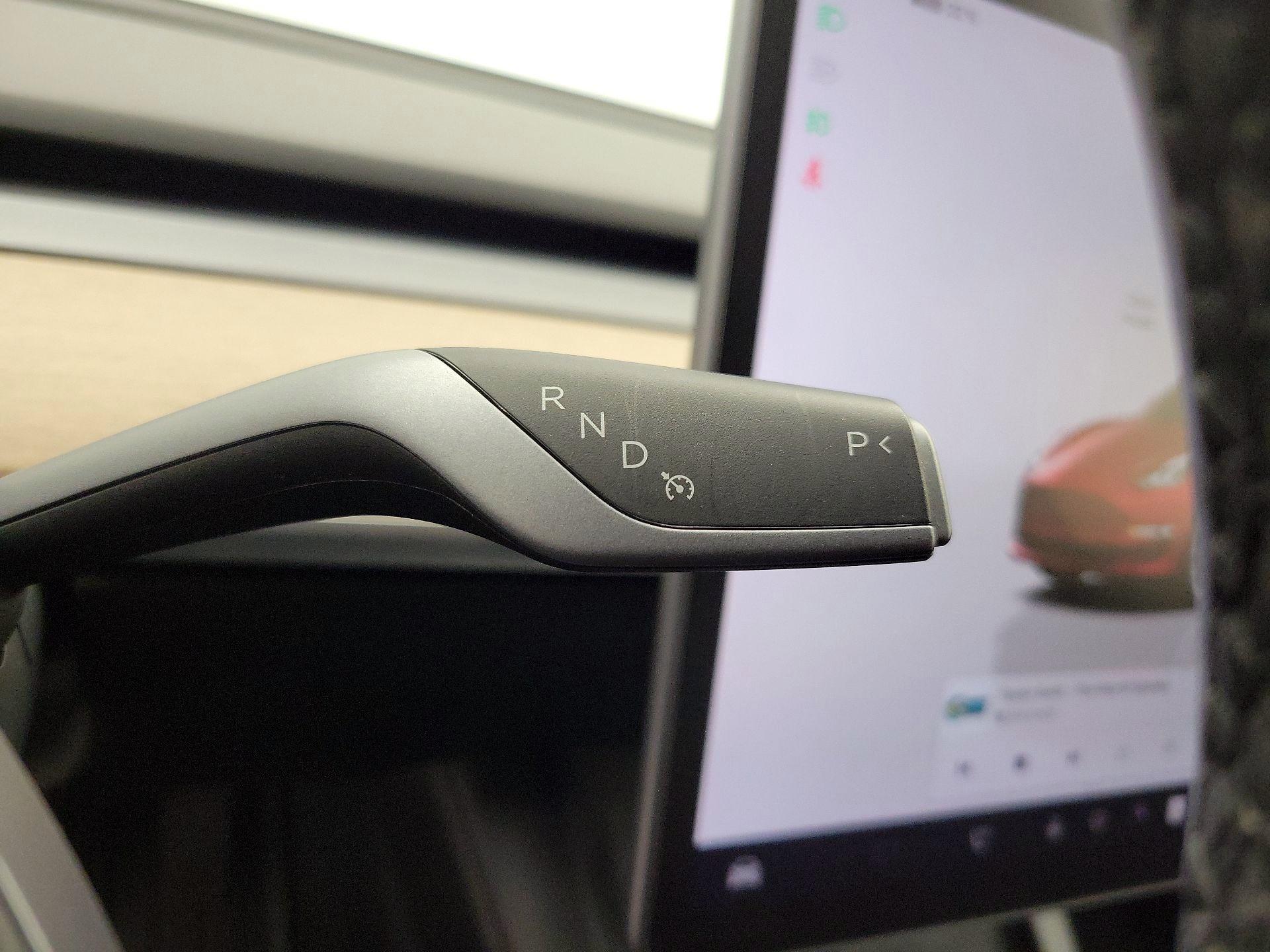 Thumbnail: 2022 Tesla Model 3 - 17