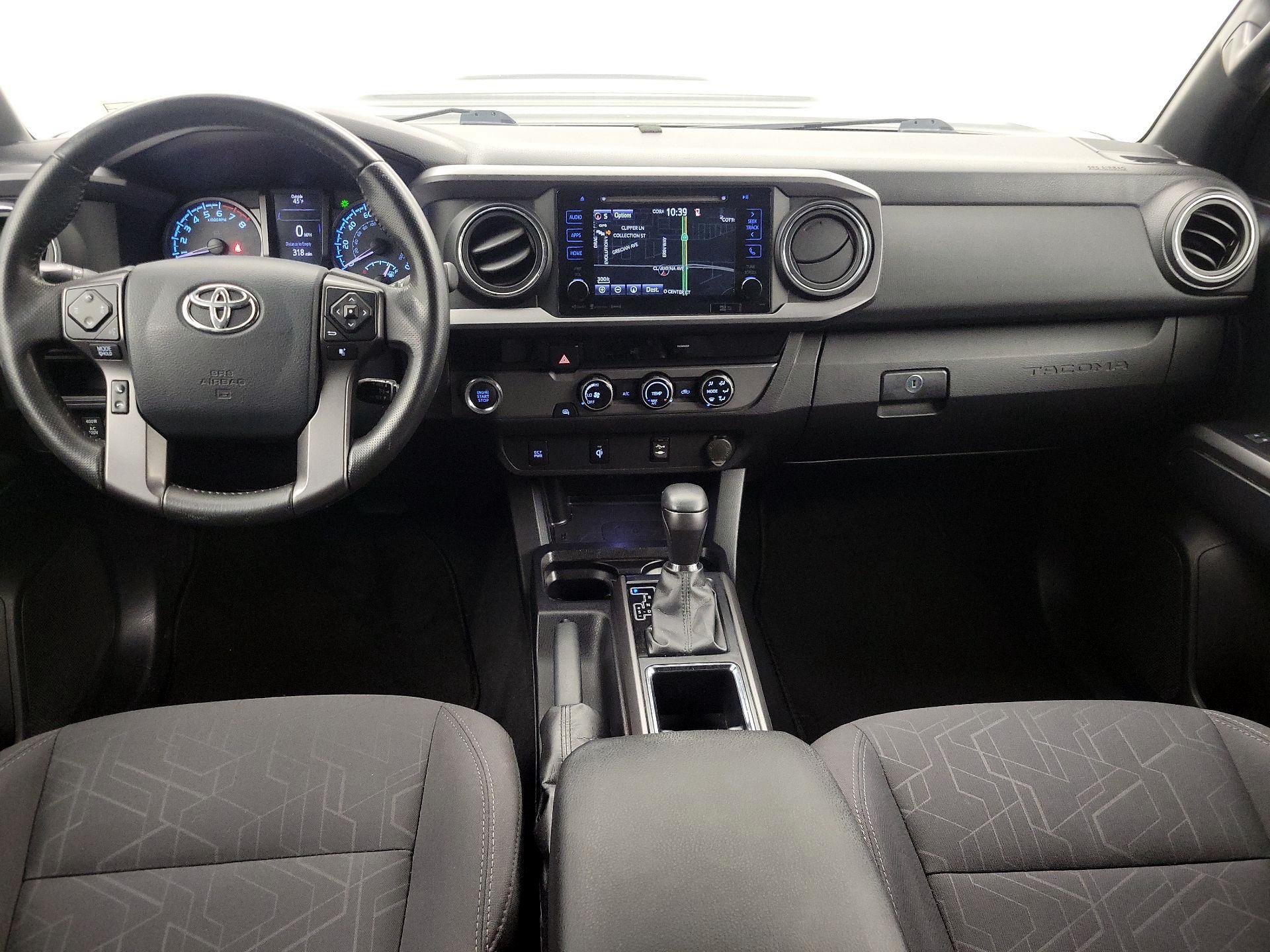 Thumbnail: 2017 Toyota Tacoma - 9