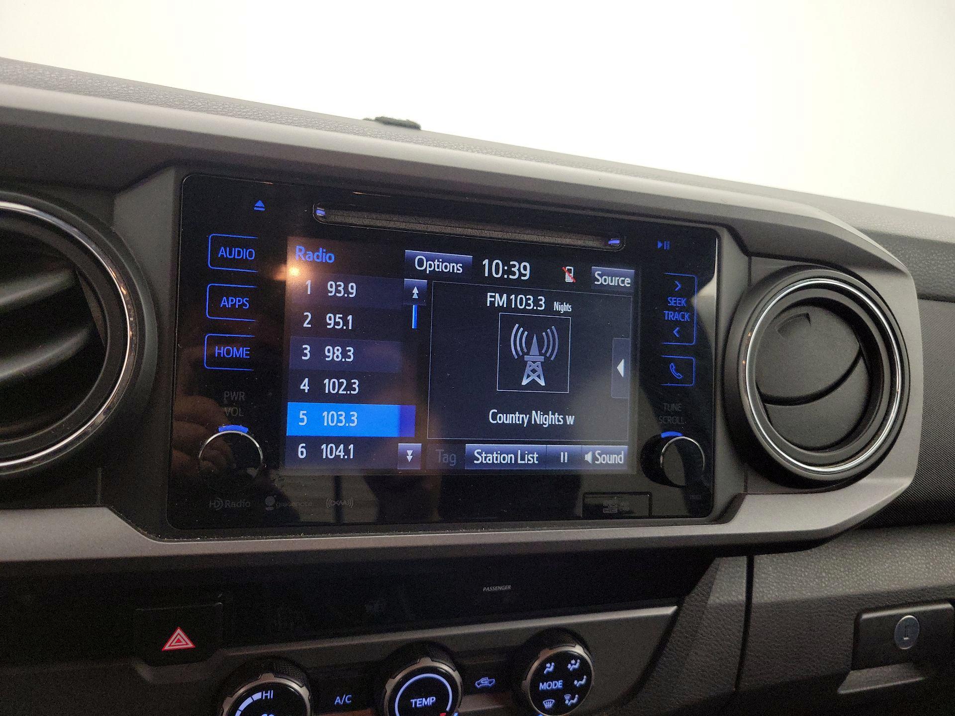 Thumbnail: 2017 Toyota Tacoma - 16