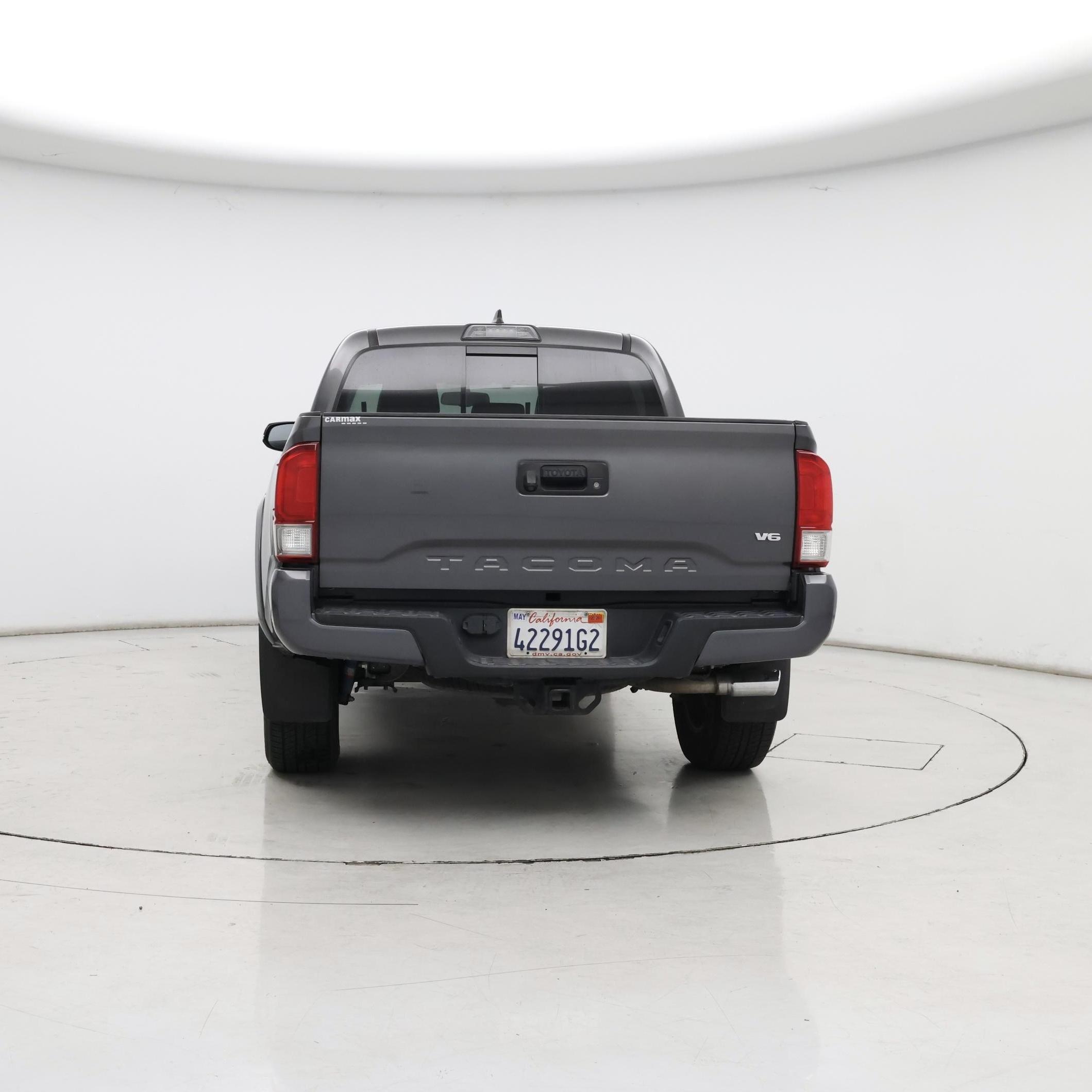 Thumbnail: 2017 Toyota Tacoma - 6